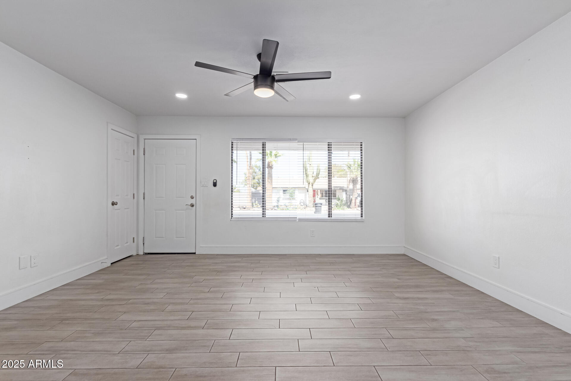 2433 E IMPALA Avenue