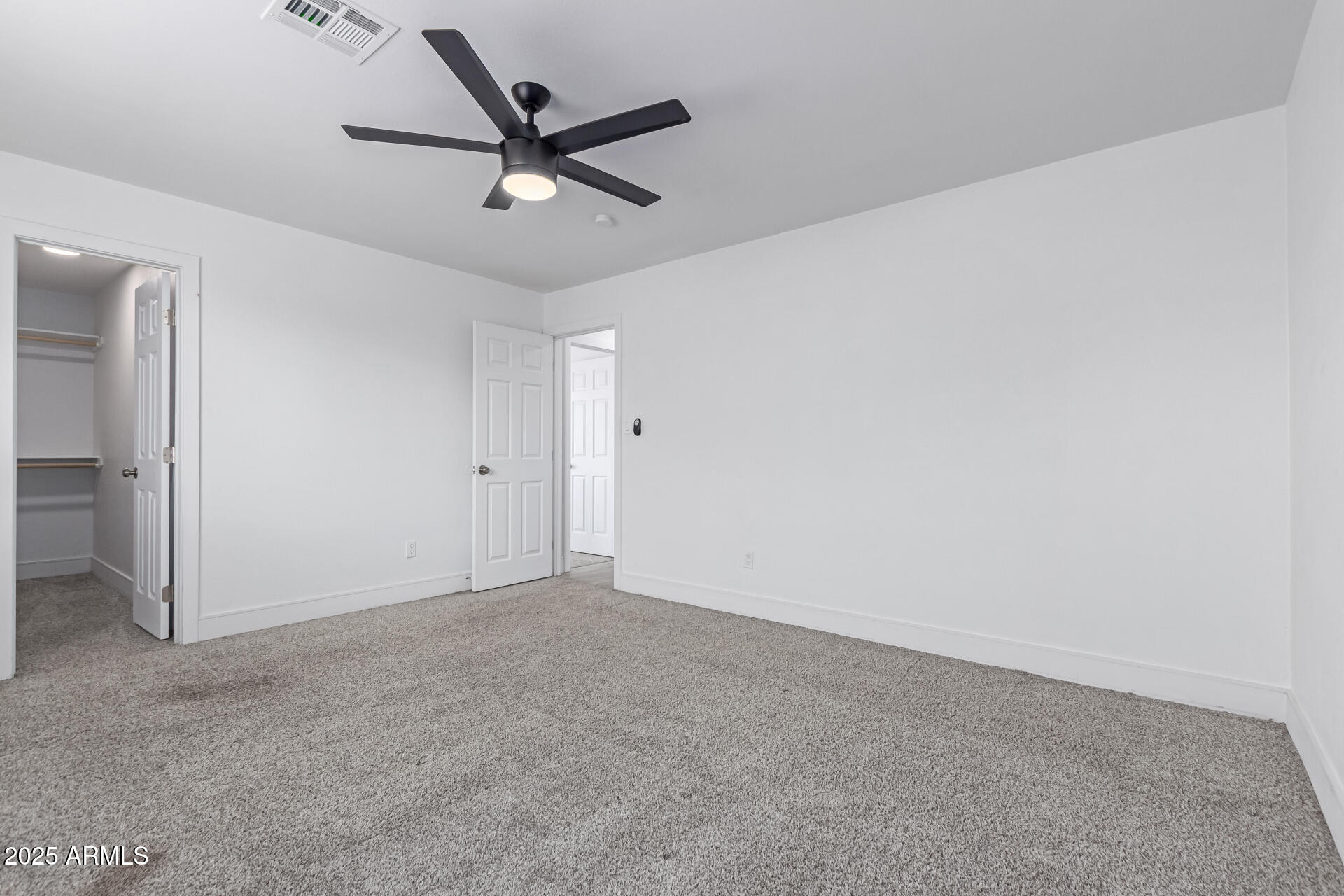 2433 E IMPALA Avenue