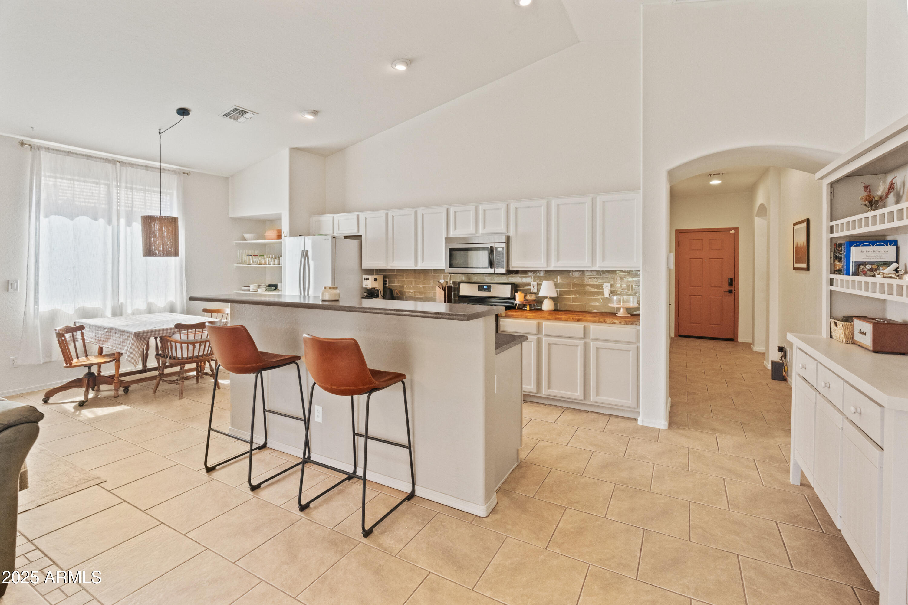 17056 W BRISTOL Lane