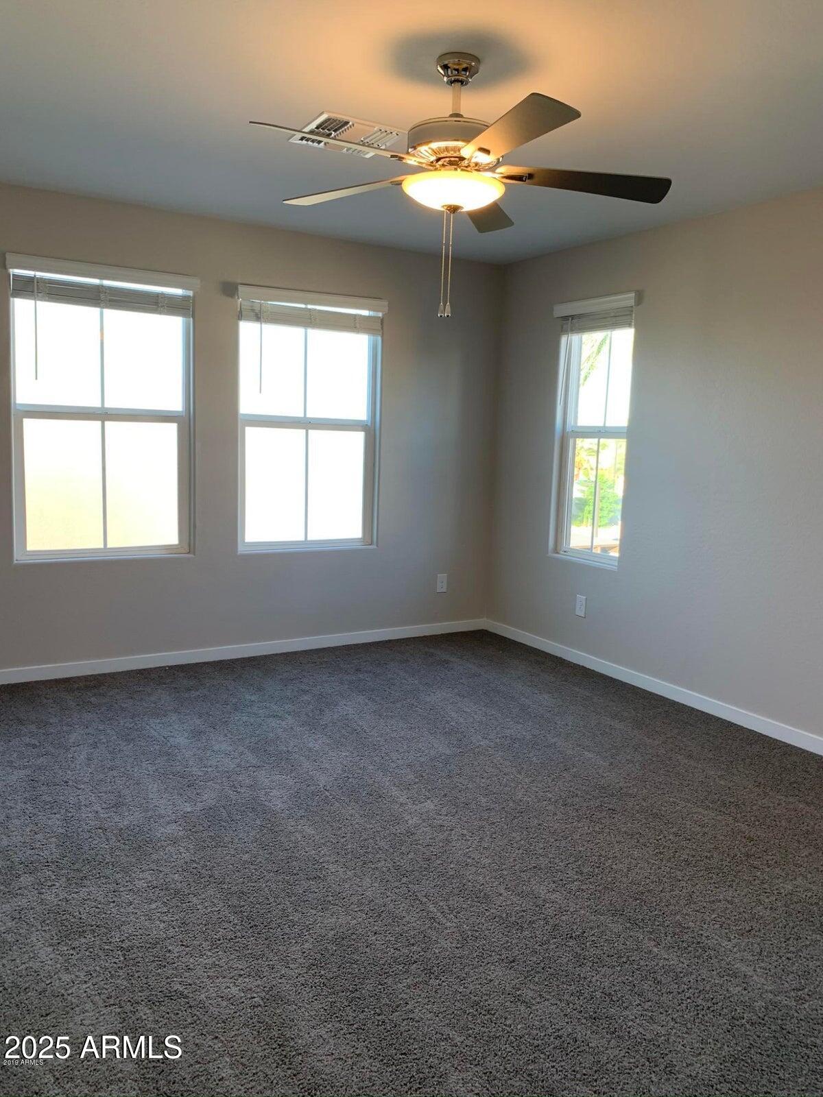 584 W WESTCHESTER Avenue