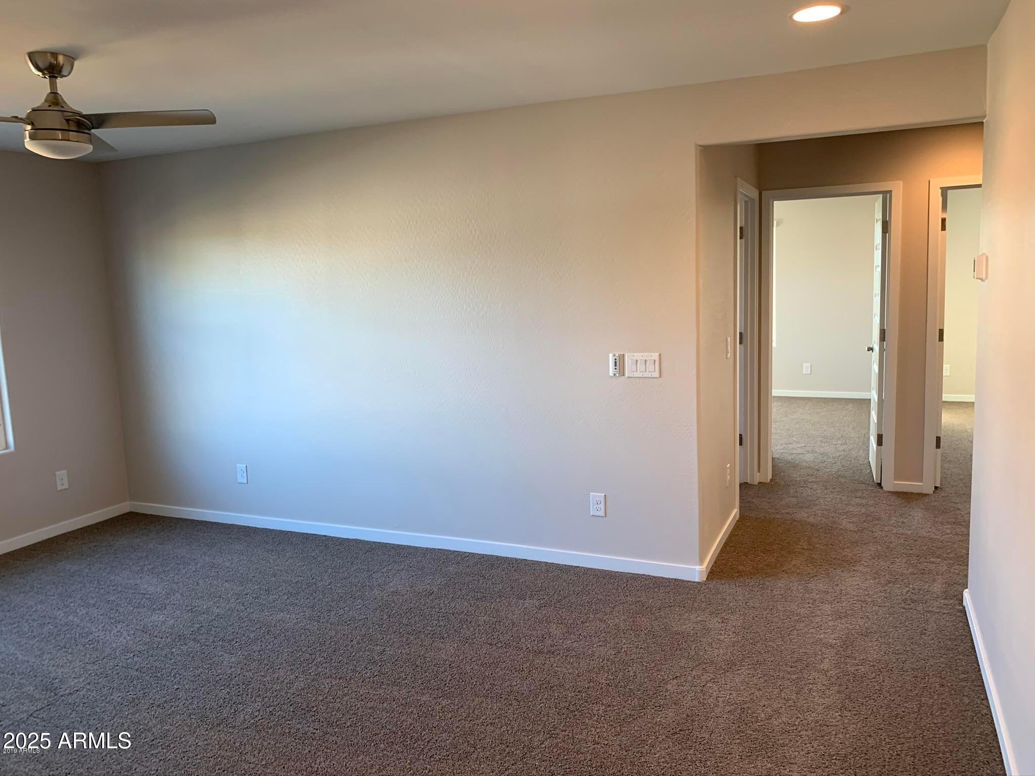 584 W WESTCHESTER Avenue