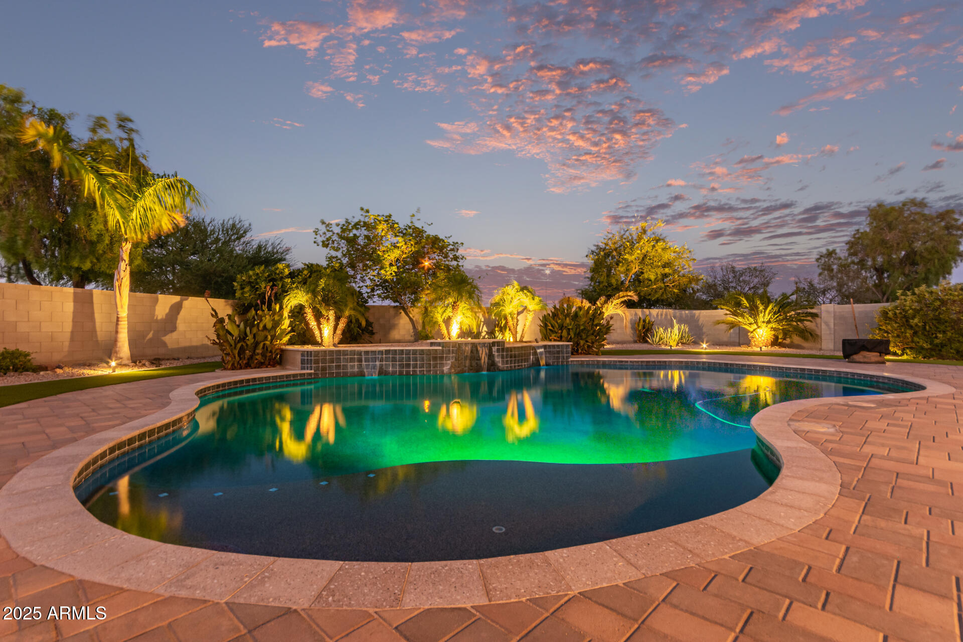 36812 W MATTINO Lane