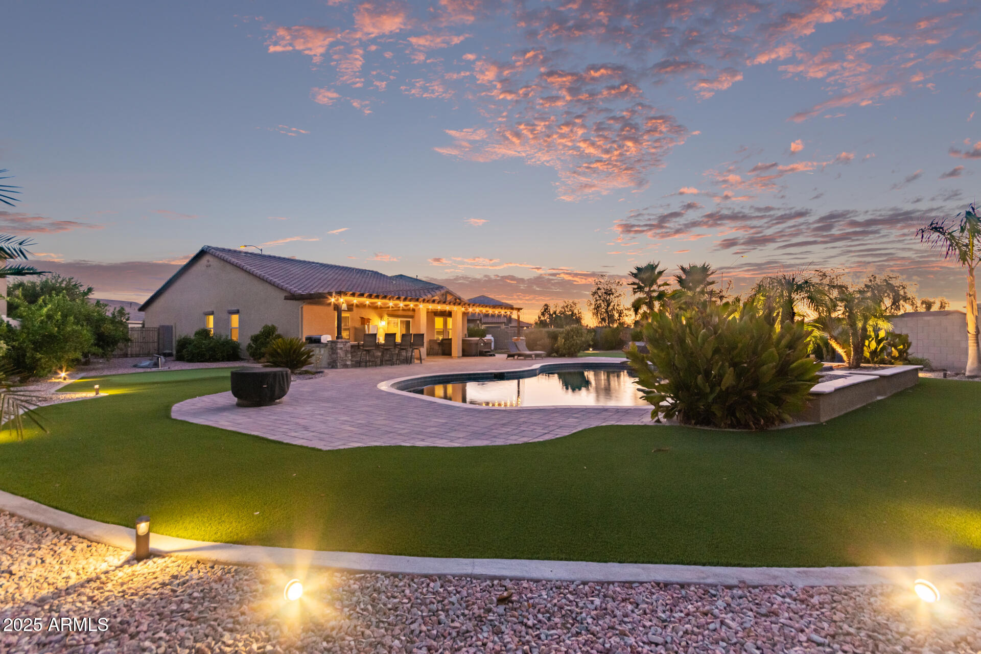 36812 W MATTINO Lane