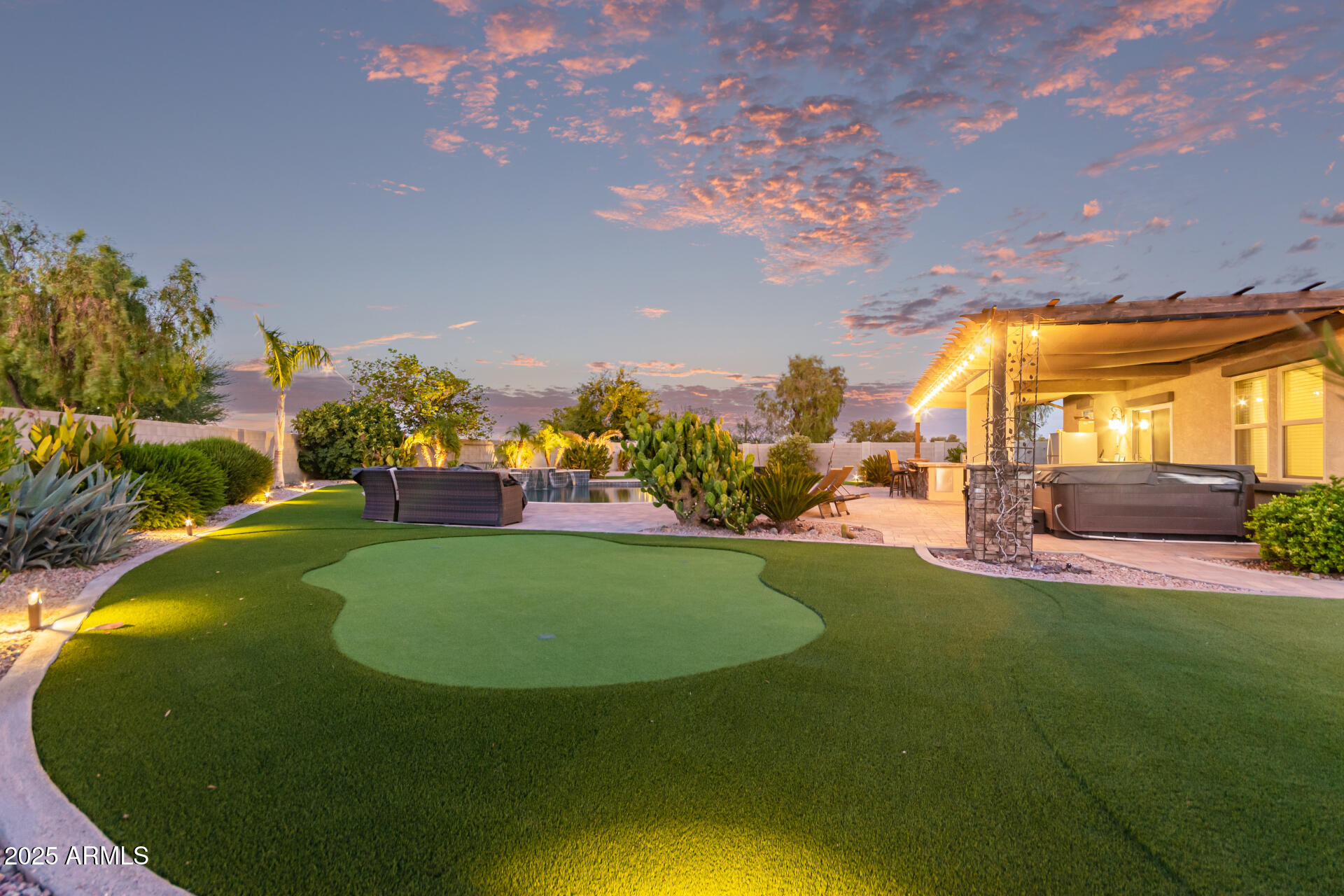 36812 W MATTINO Lane