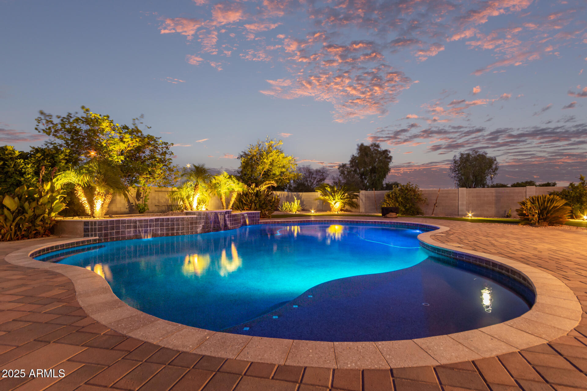 36812 W MATTINO Lane