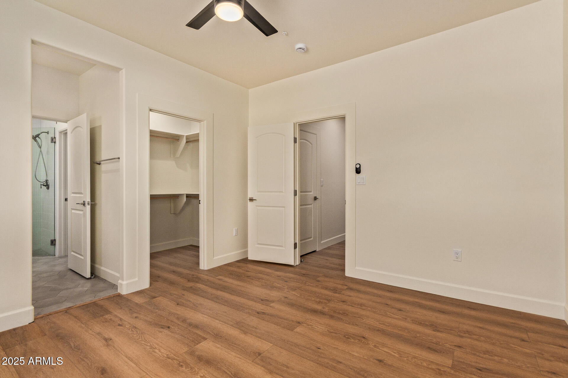 18215 W ENOCH Drive