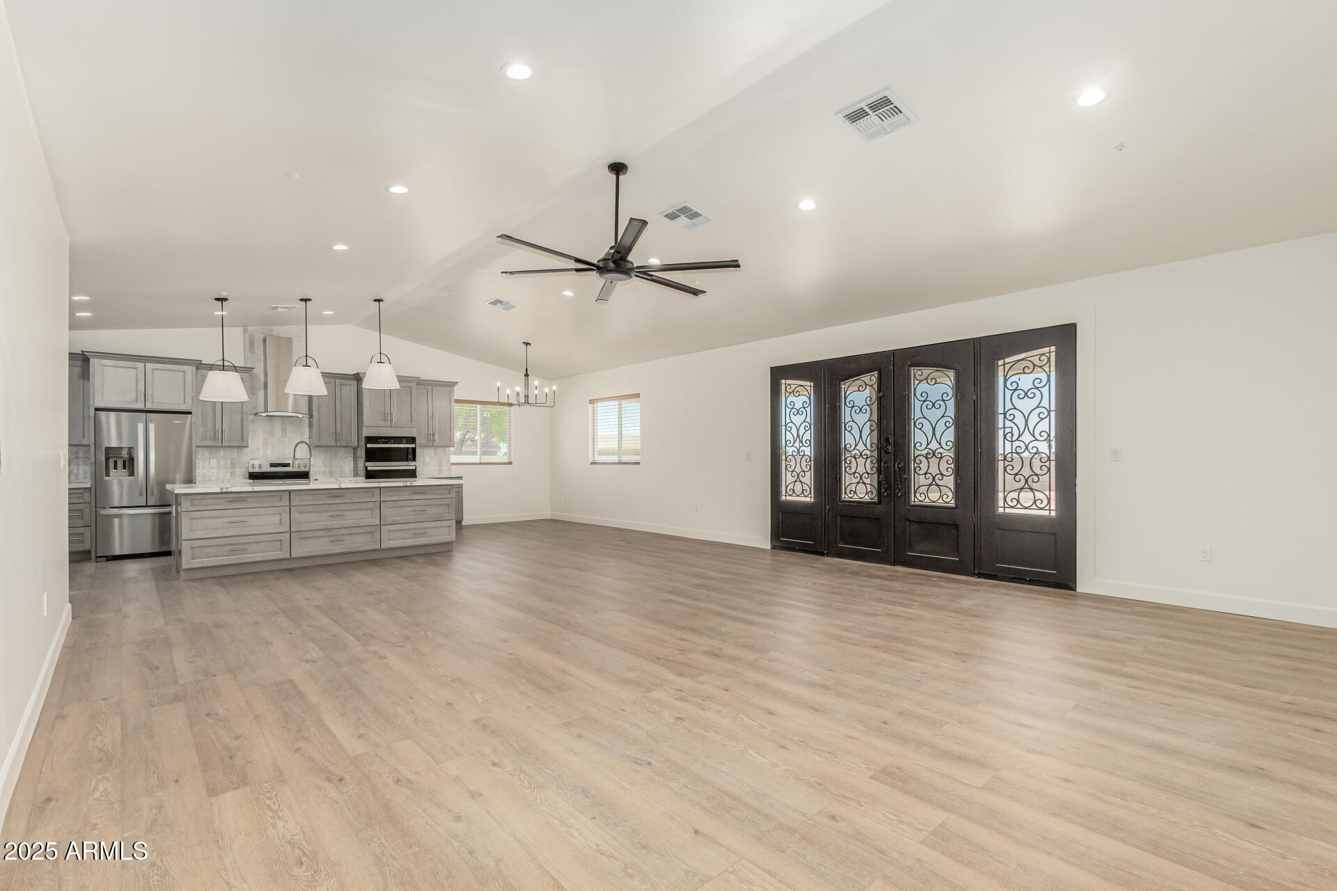18215 W ENOCH Drive