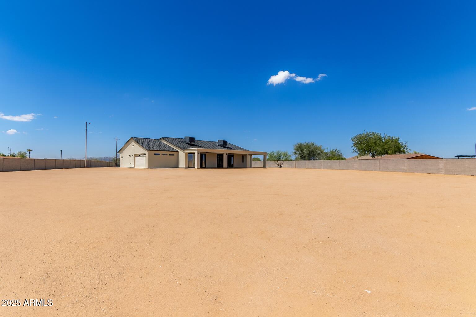 18215 W ENOCH Drive