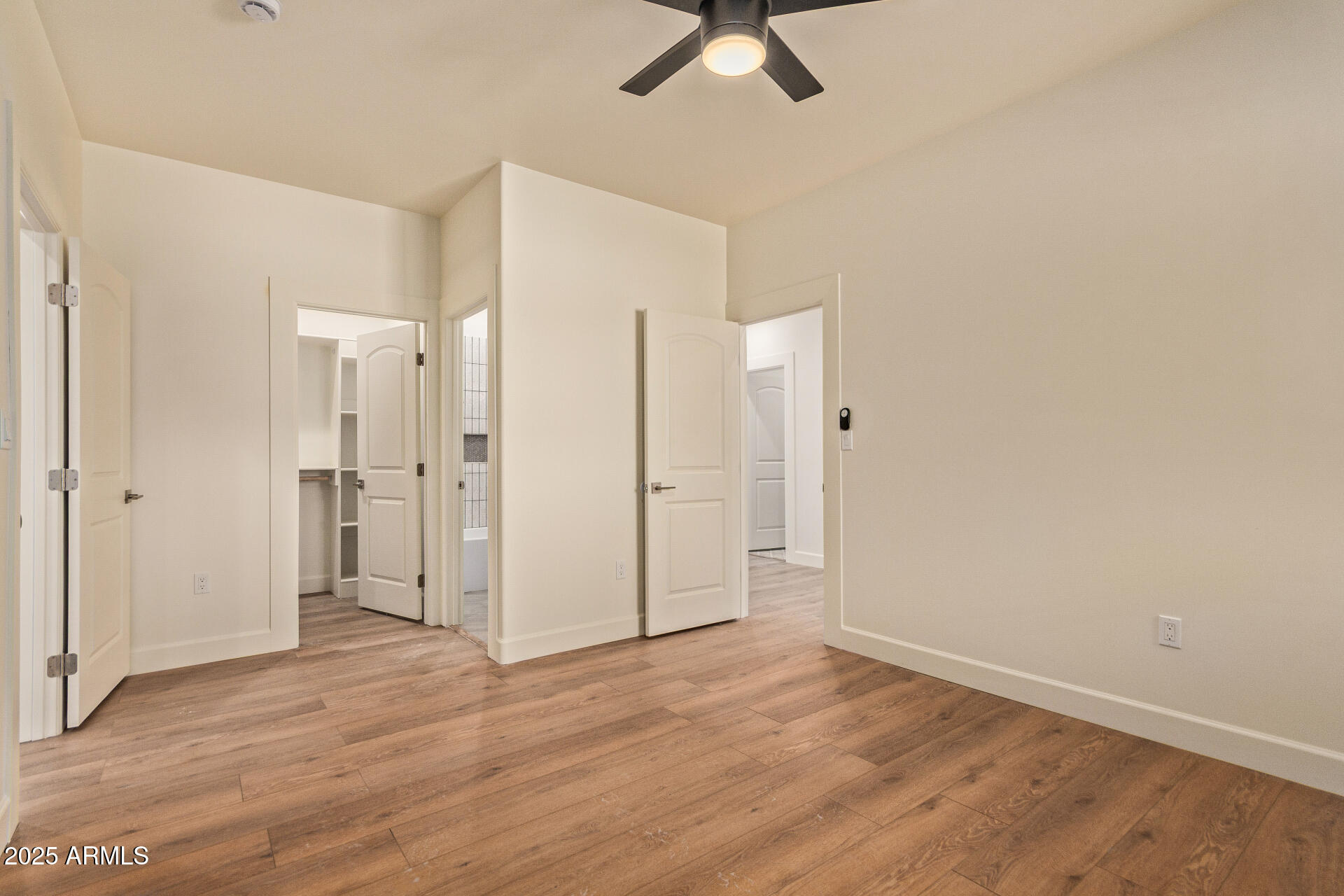 18215 W ENOCH Drive