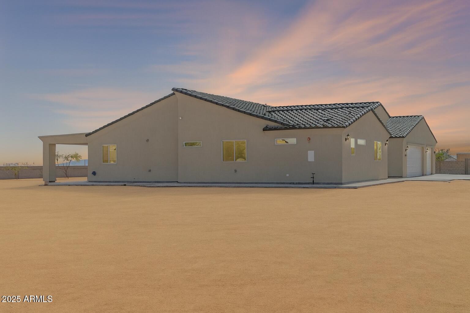 18215 W ENOCH Drive