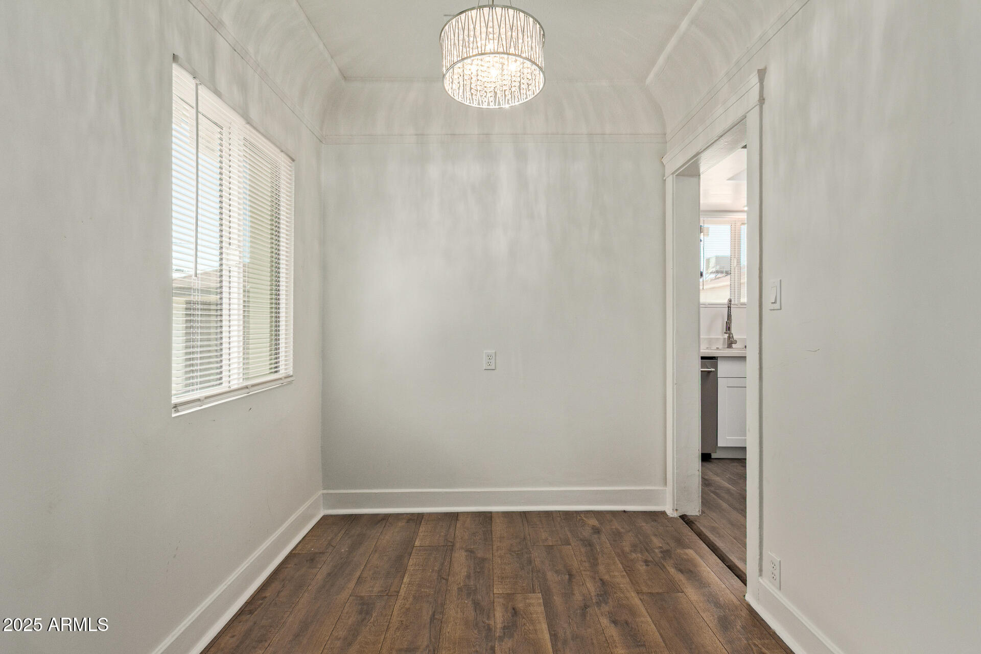 2112 N 24TH Place