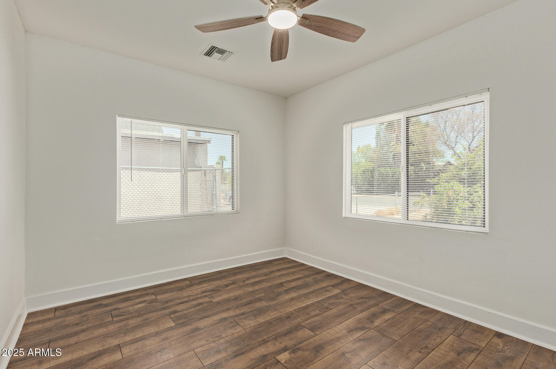 2112 N 24TH Place