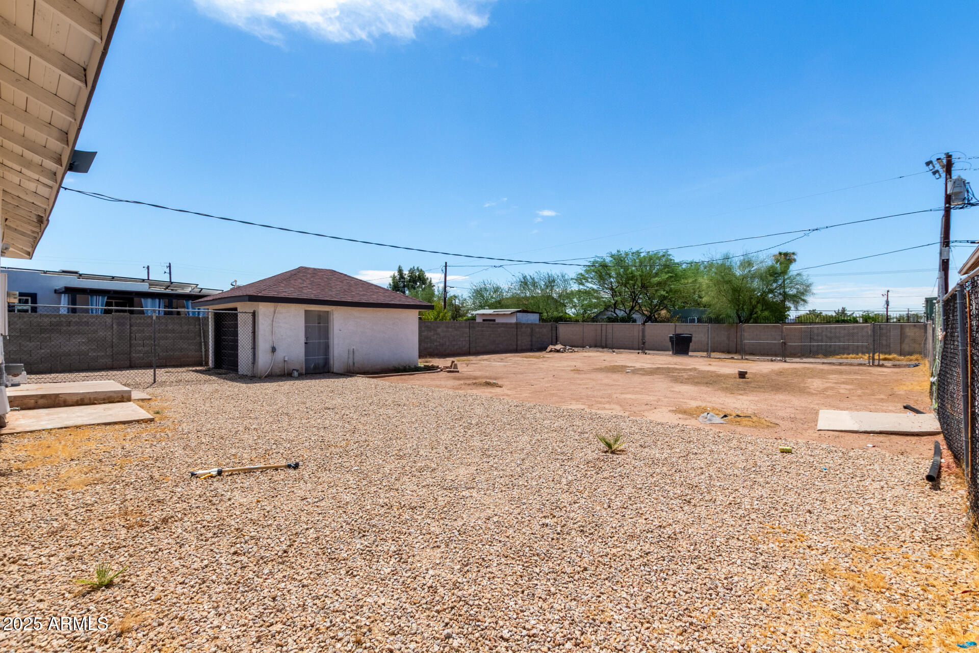 2112 N 24TH Place