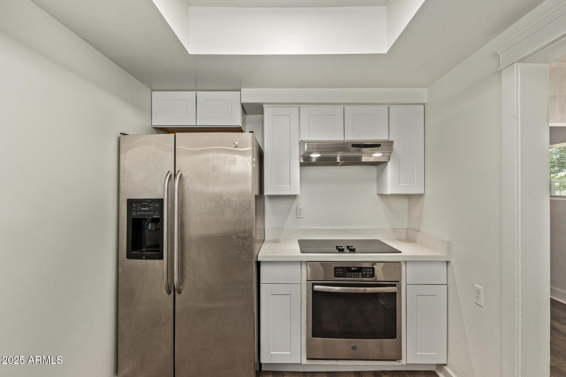 2112 N 24TH Place