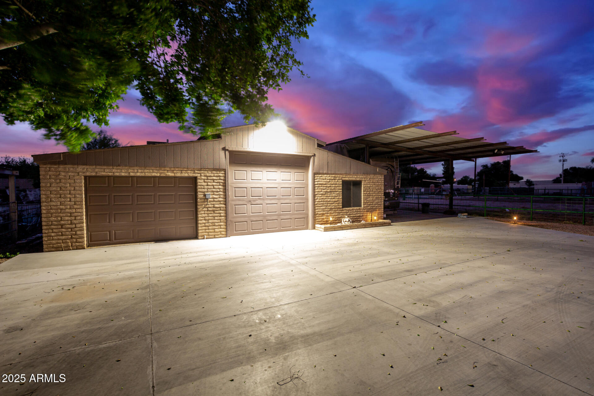 4102 W ACOMA Drive