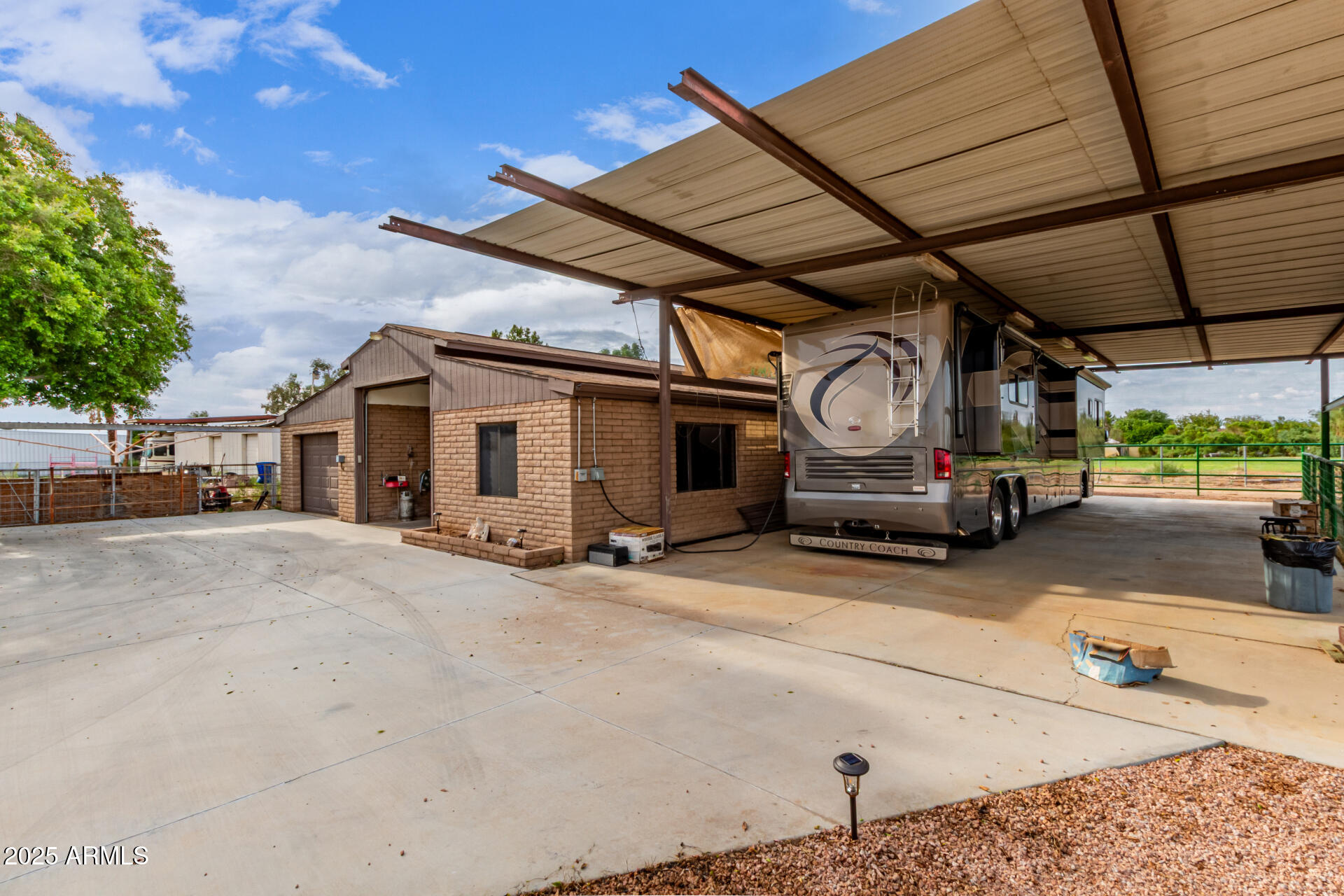 4102 W ACOMA Drive