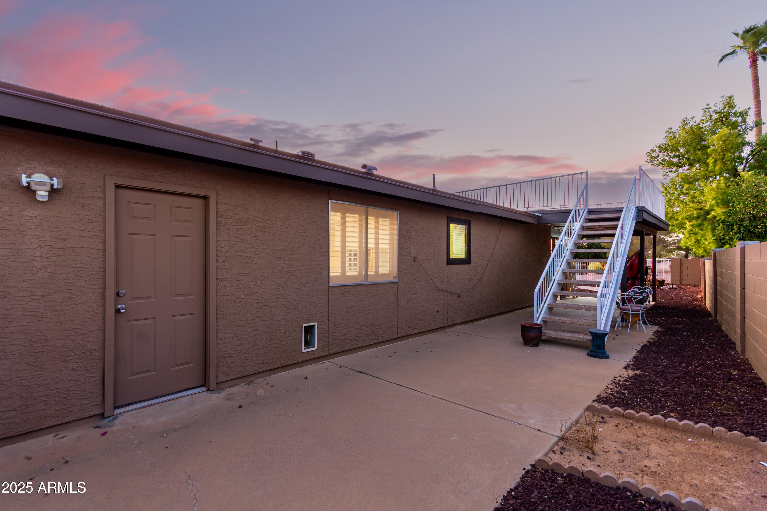 9714 E COCHISE Place