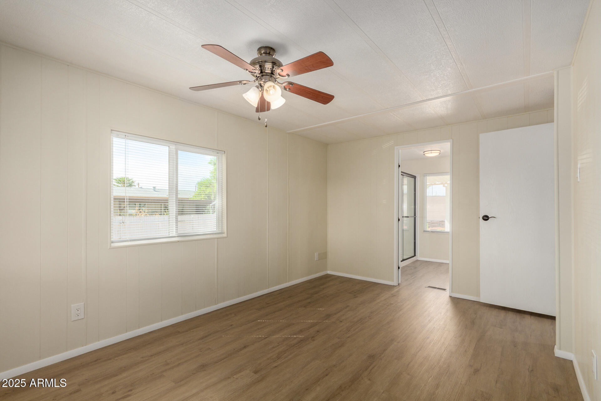 9710 E BAYWOOD Avenue