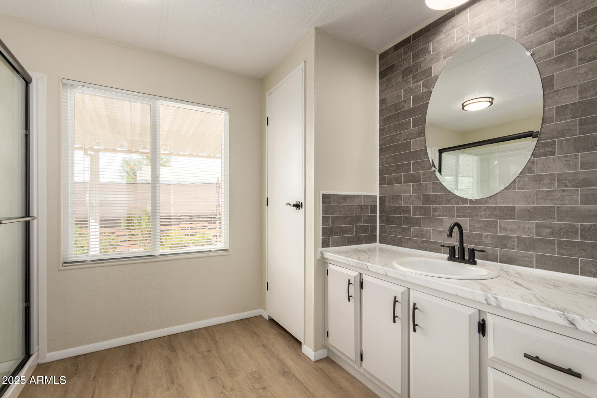 9710 E BAYWOOD Avenue