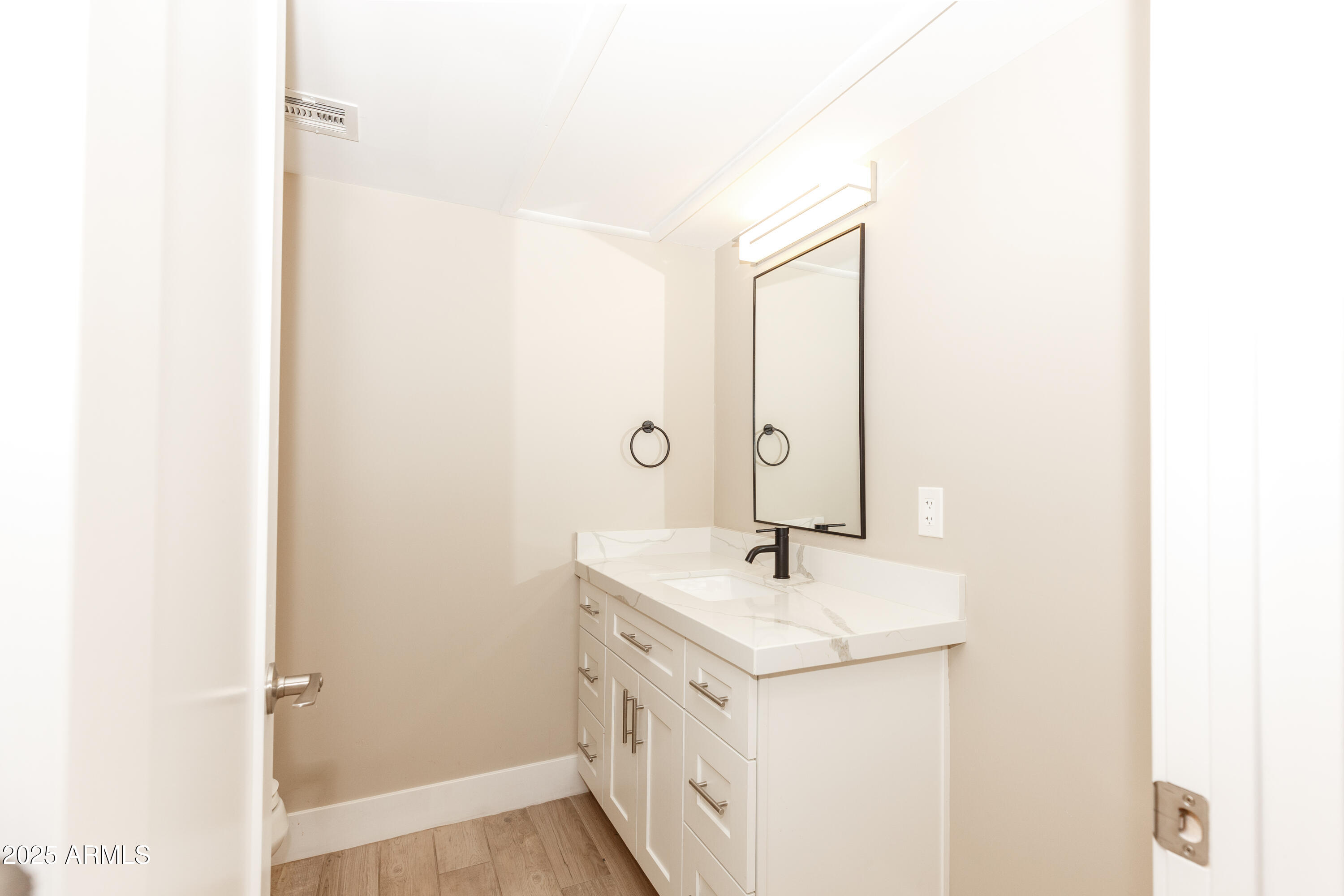 7401 N SCOTTSDALE Road, 46