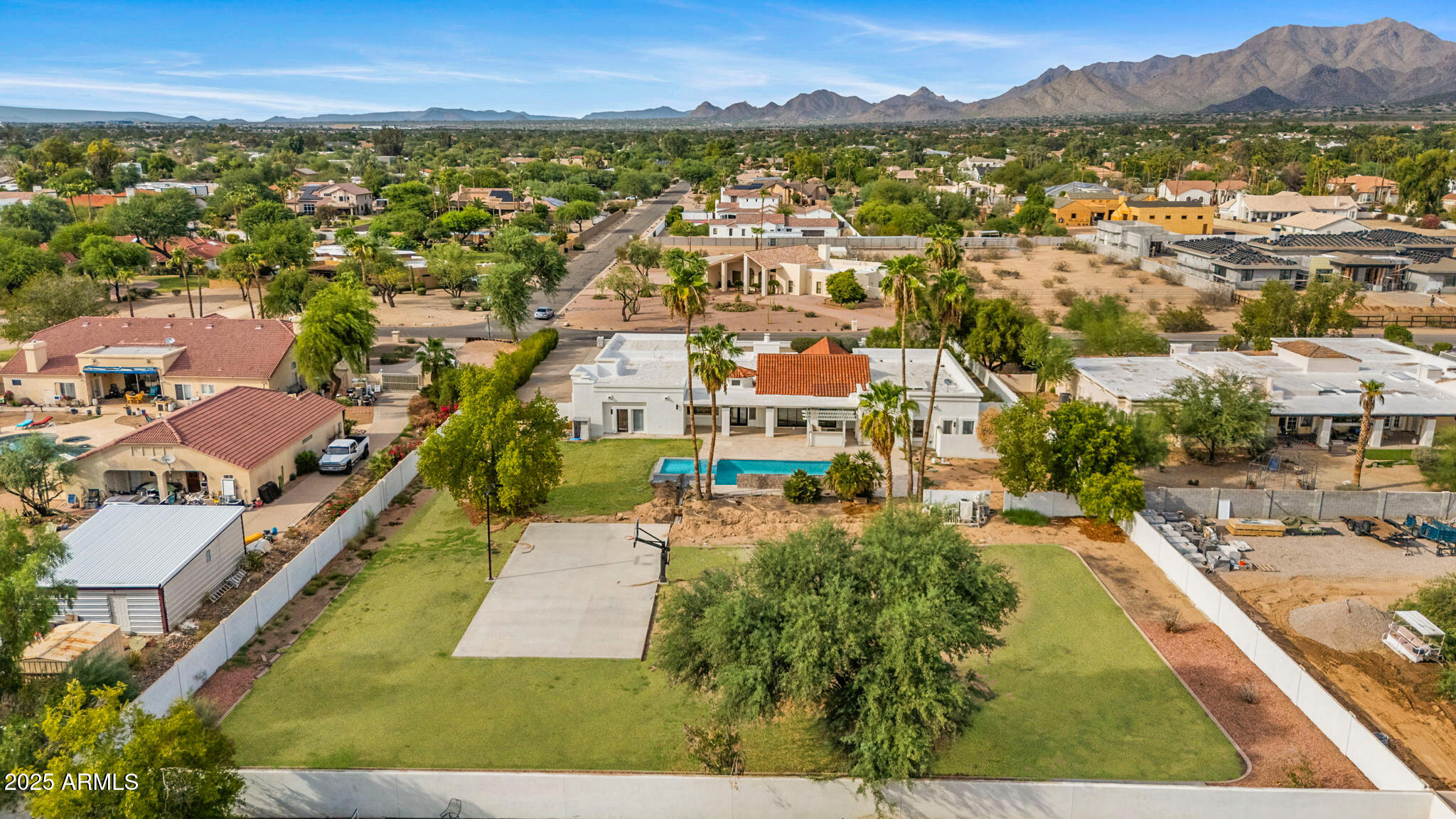 10111 E CHOLLA Street