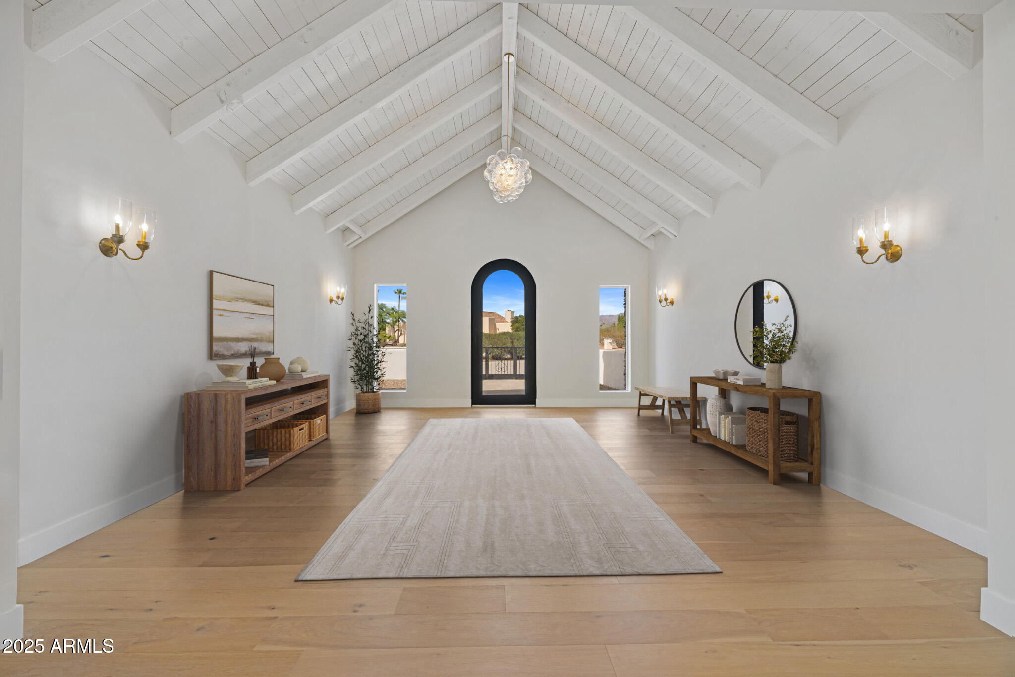 10111 E CHOLLA Street