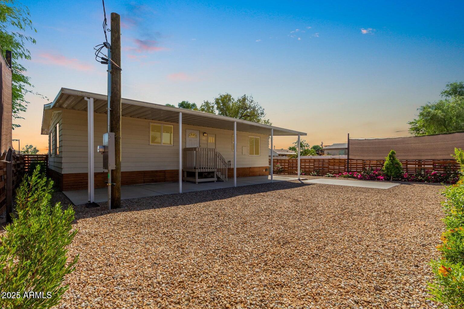 9710 E BAYWOOD Avenue