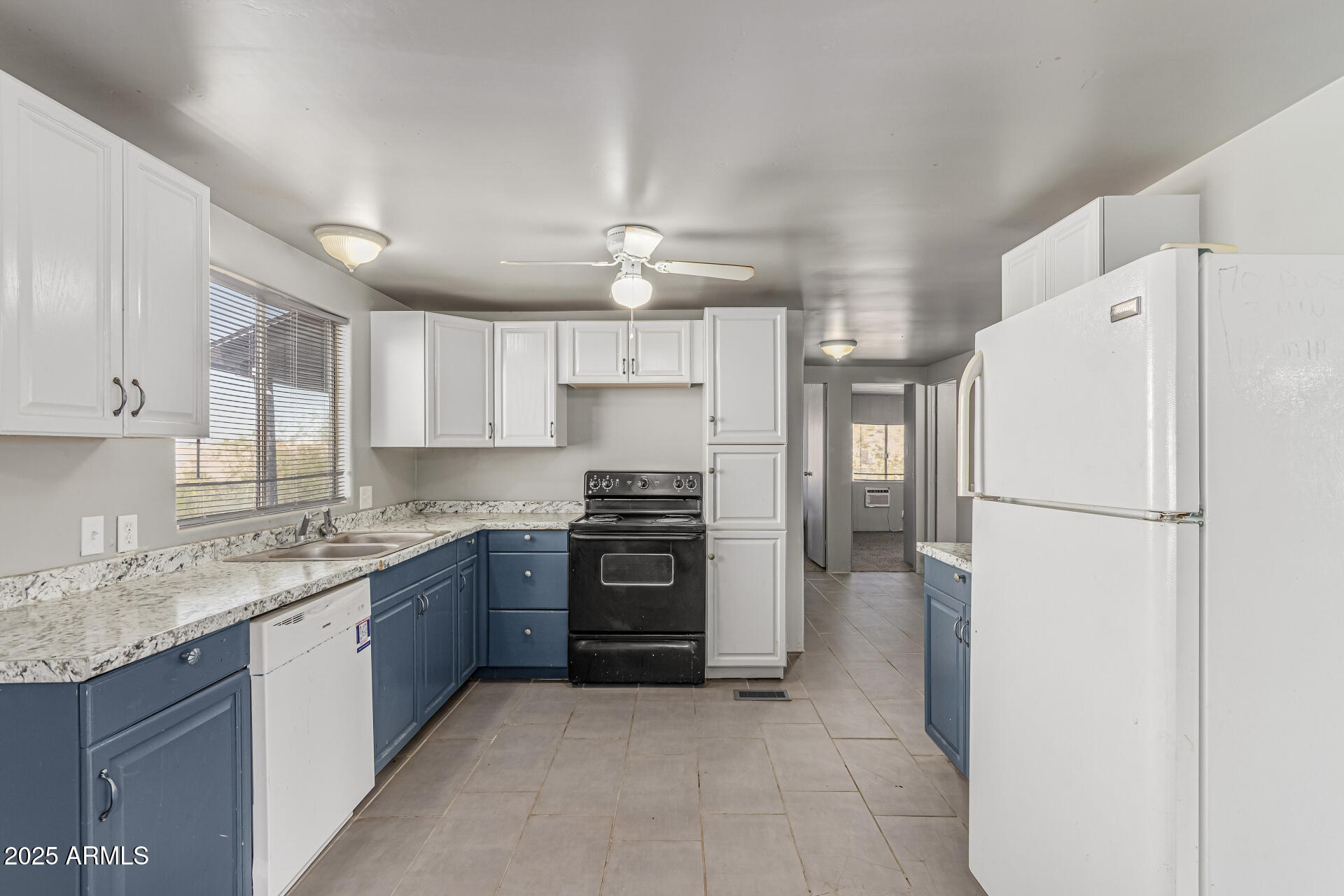 34882 N VALLEY VIEW Road
