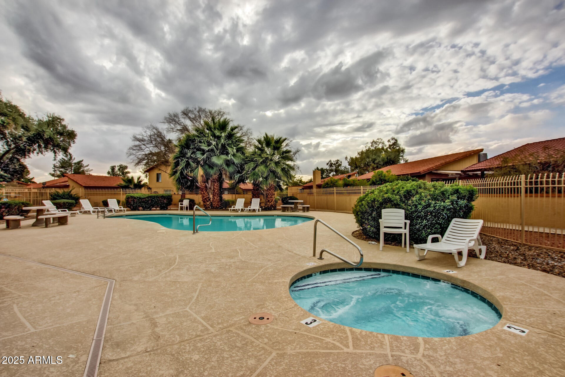 14814 N 24TH Drive 7