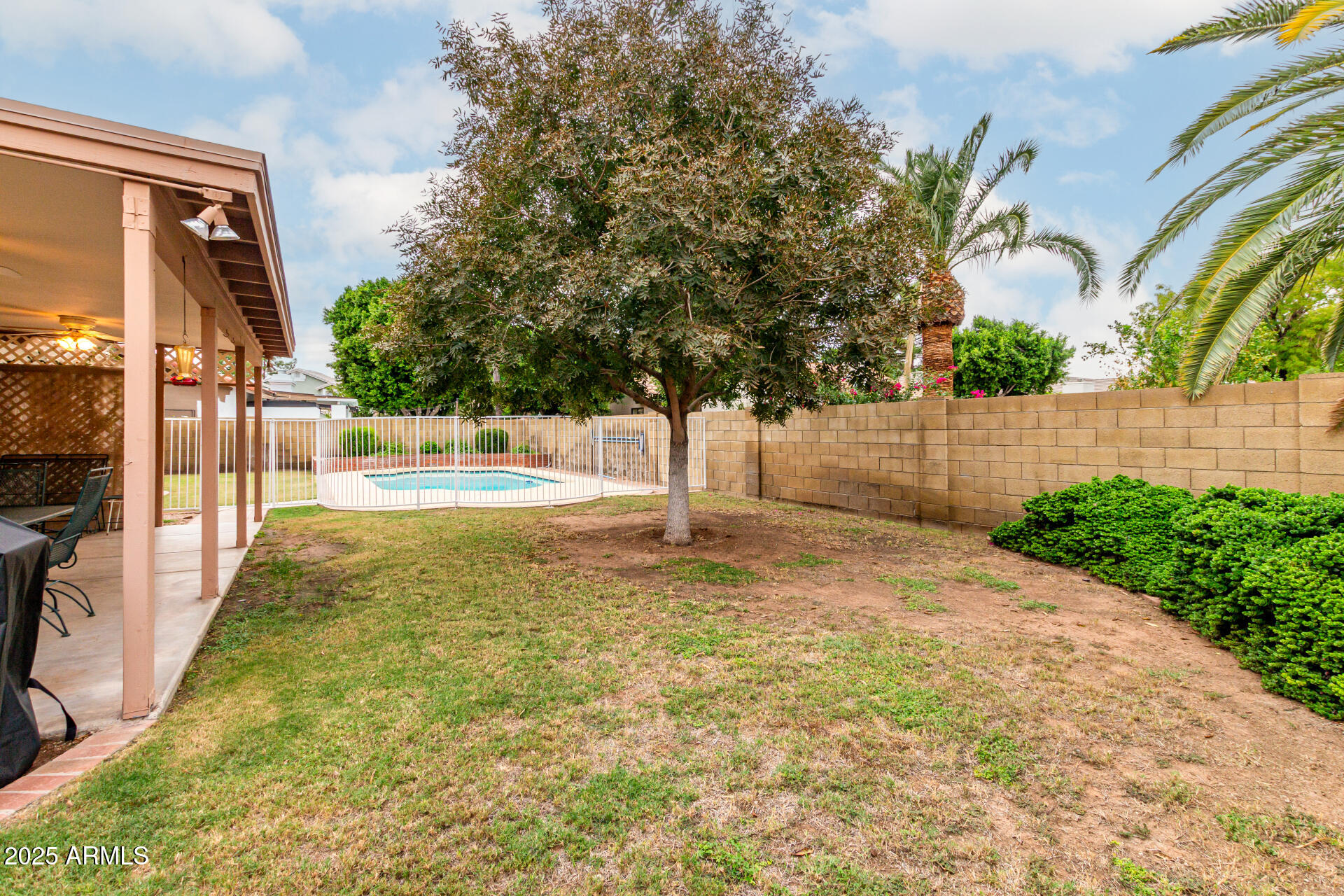 1816 E ENROSE Street