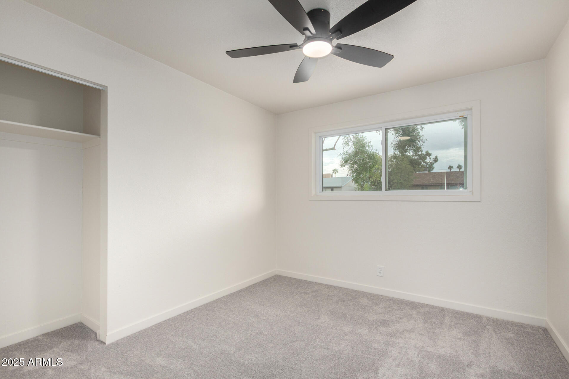 3939 W HARMONT Drive