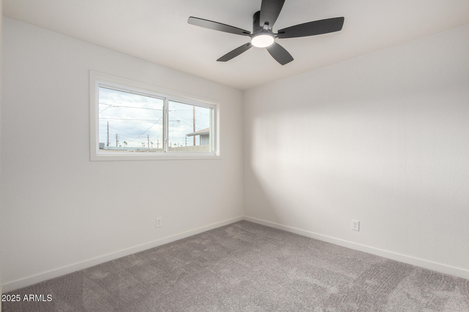 3939 W HARMONT Drive