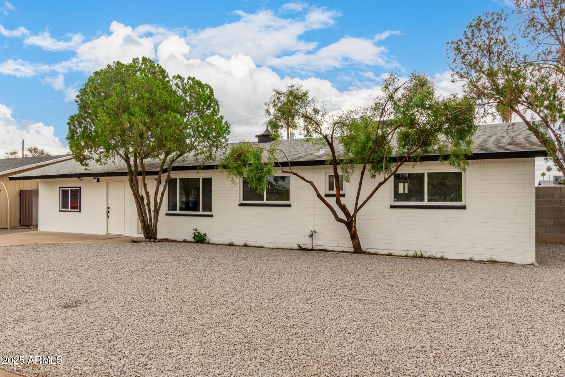 3939 W HARMONT Drive