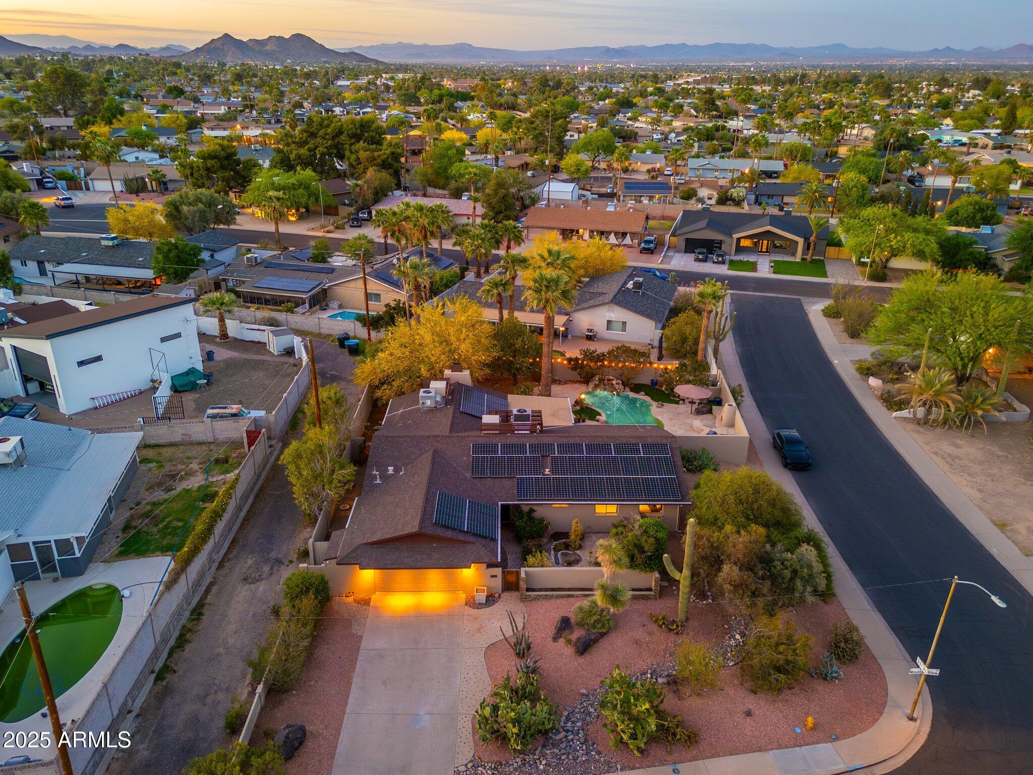 2712 E MOUNTAIN VIEW Road