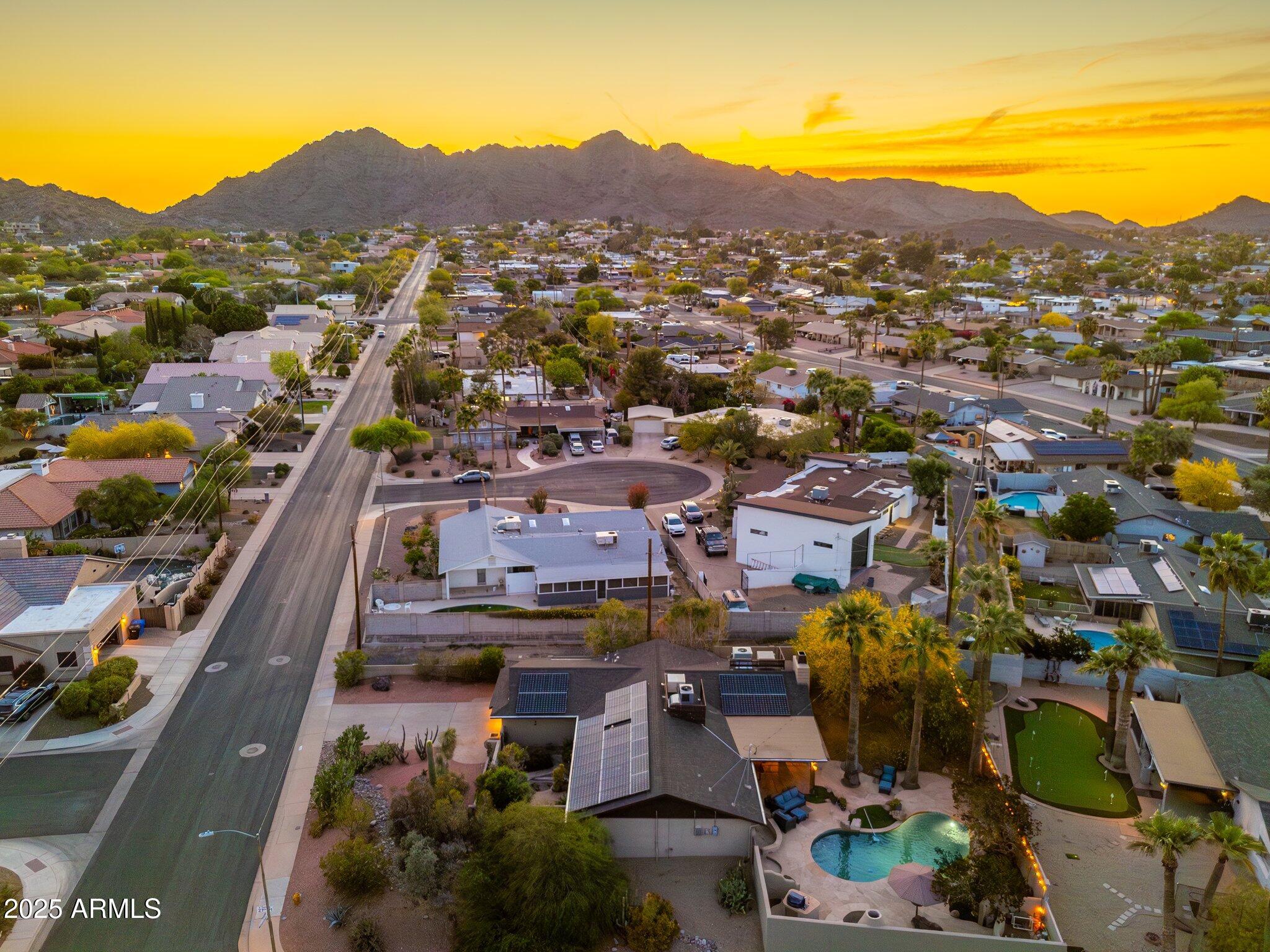 2712 E MOUNTAIN VIEW Road