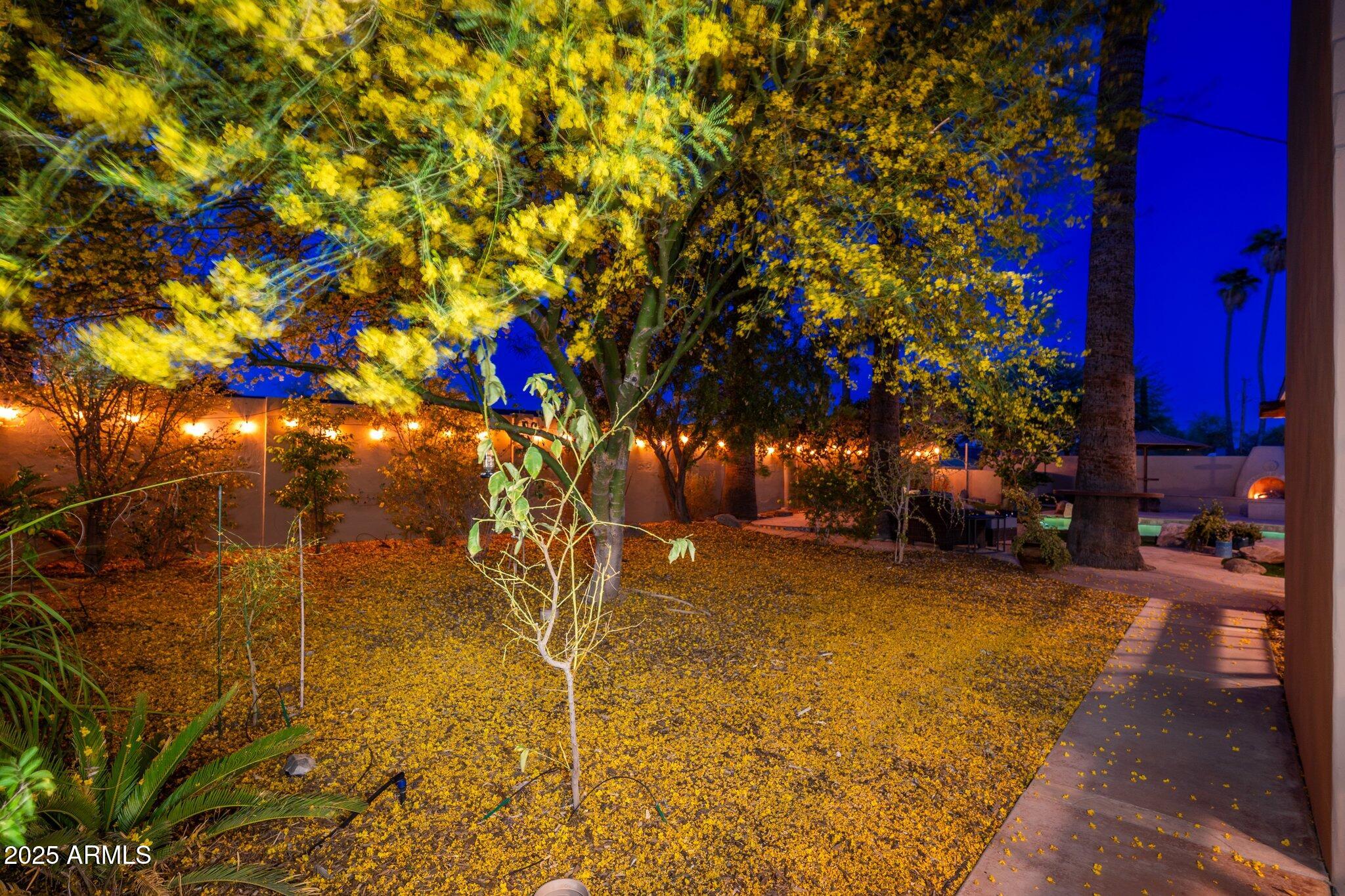 2712 E MOUNTAIN VIEW Road