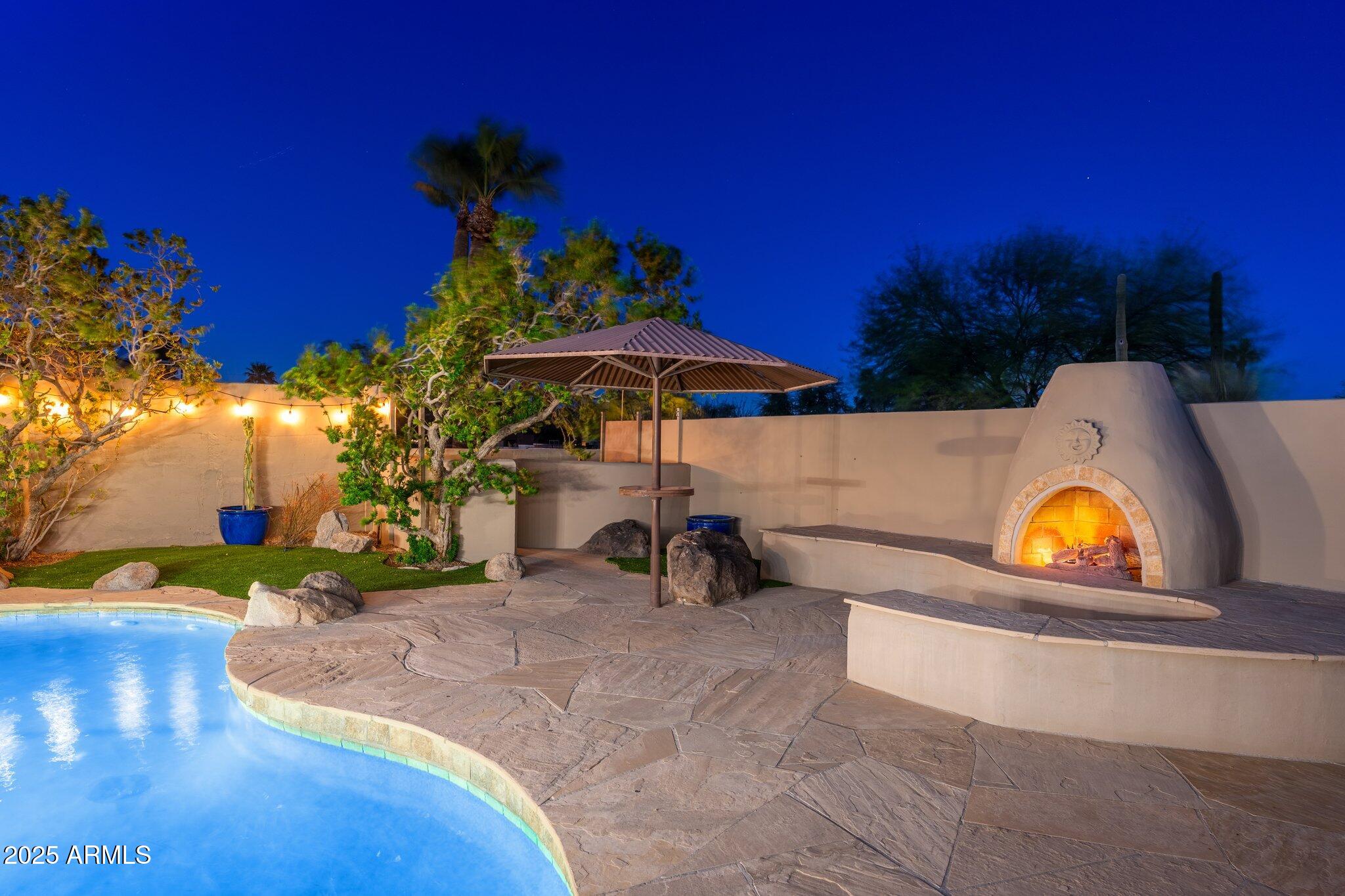 2712 E MOUNTAIN VIEW Road