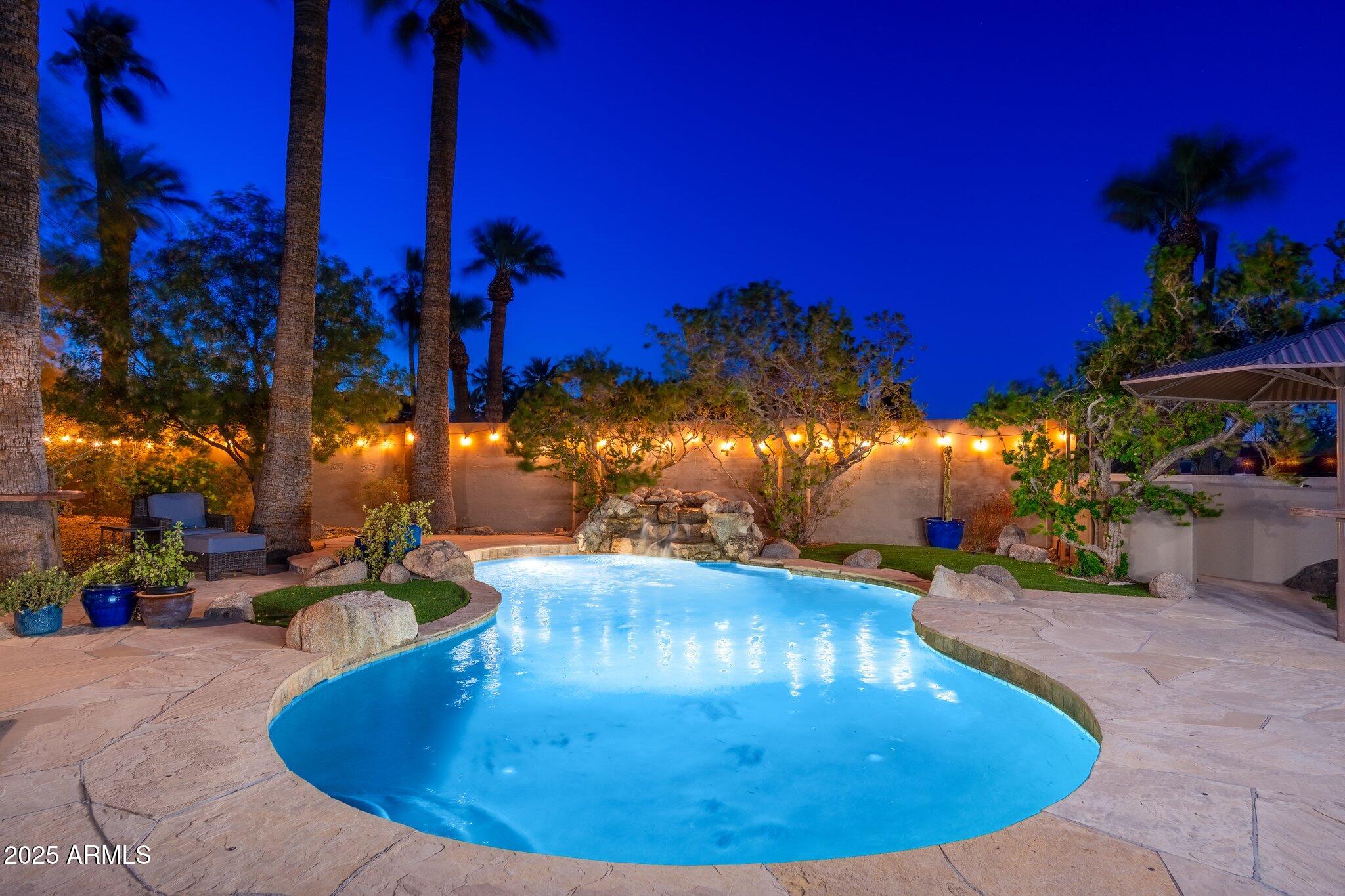 2712 E MOUNTAIN VIEW Road