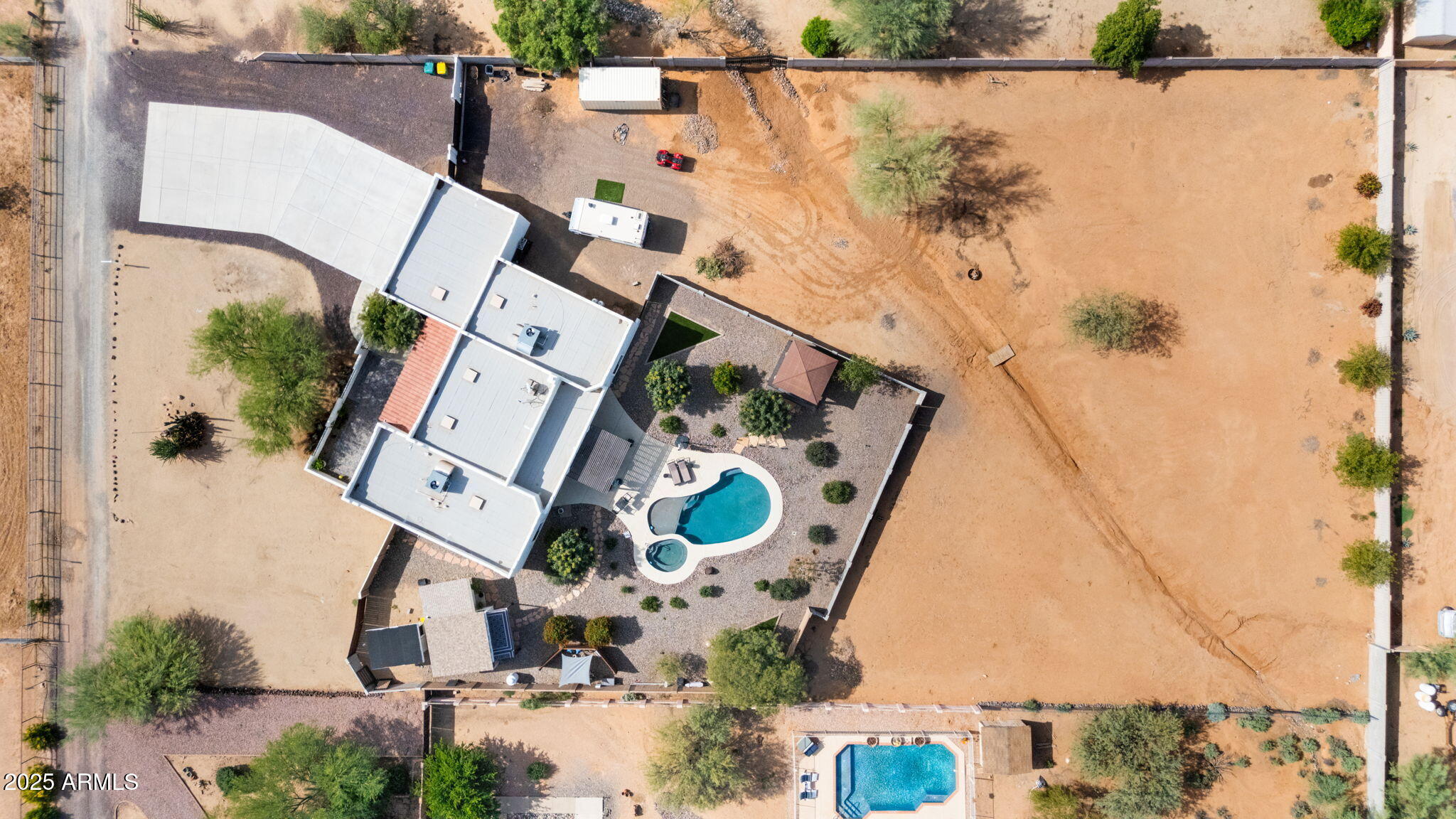 420 W ADAMANDA Drive