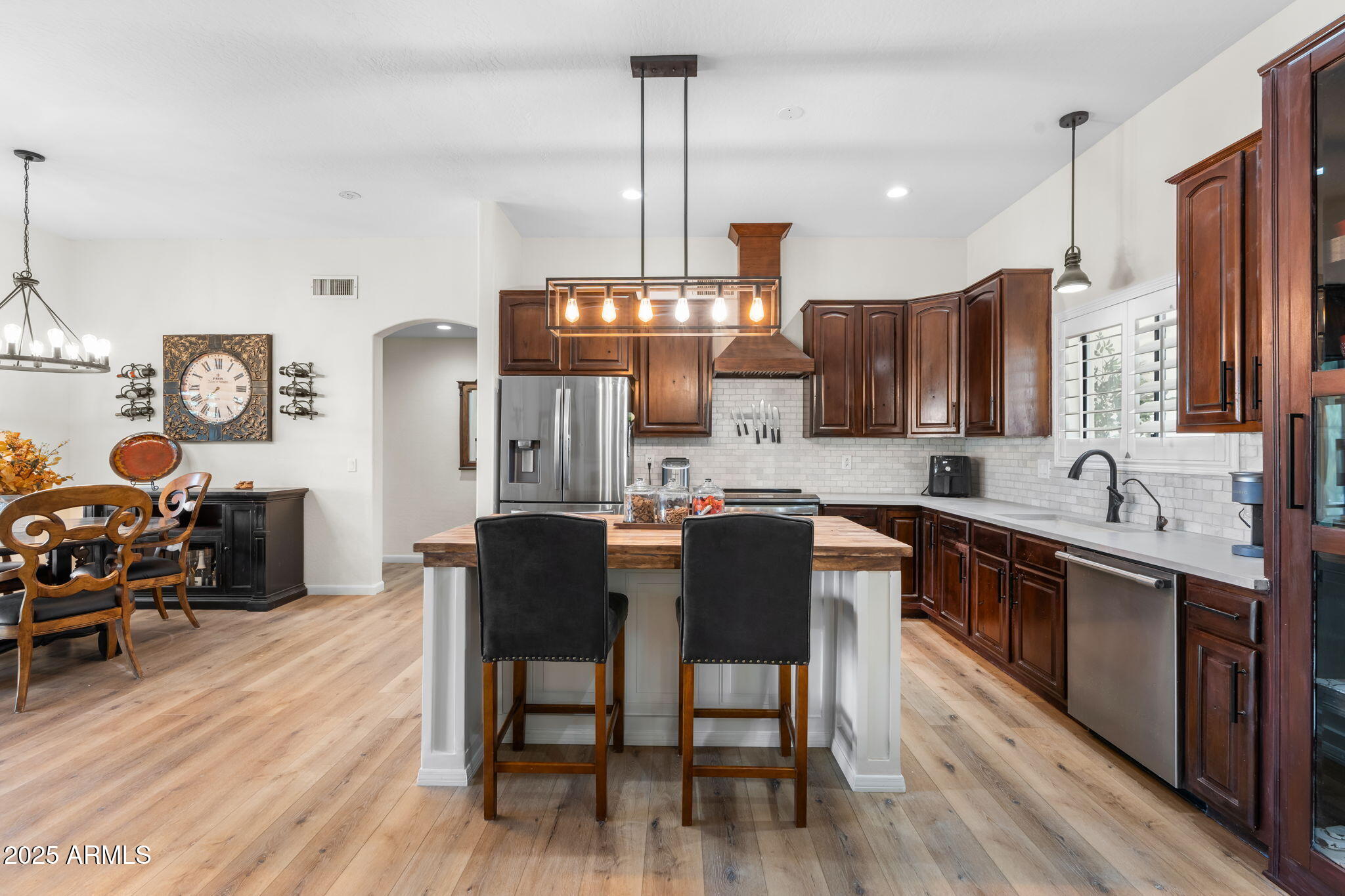 420 W ADAMANDA Drive