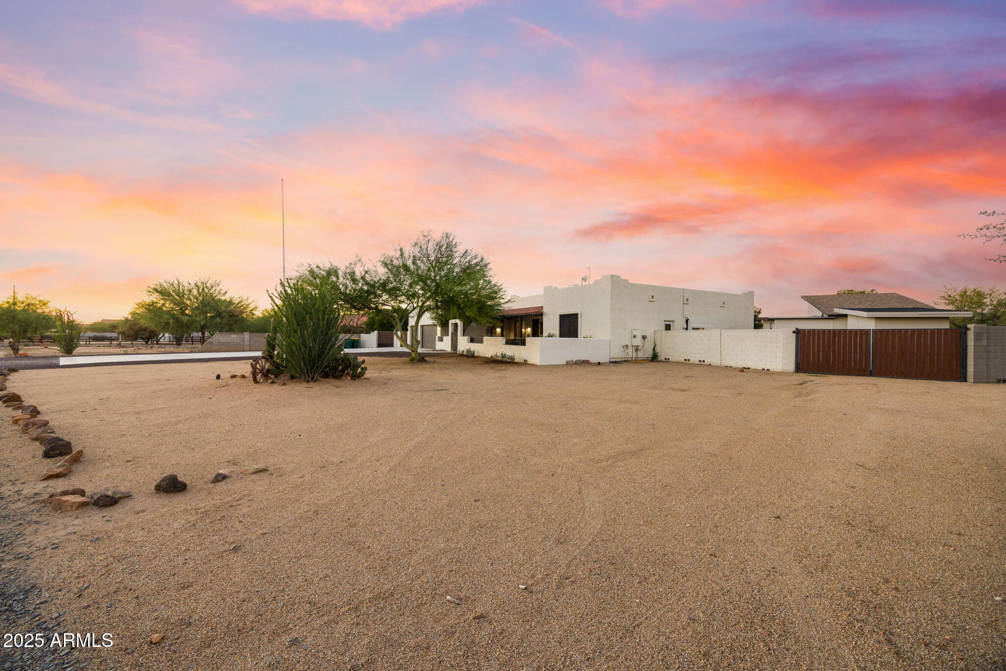 420 W ADAMANDA Drive