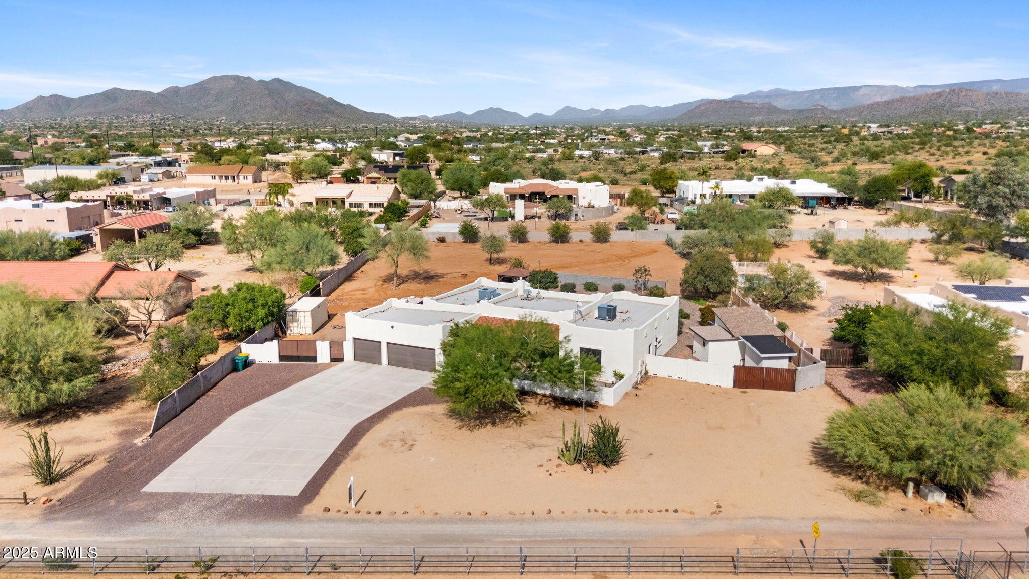 420 W ADAMANDA Drive