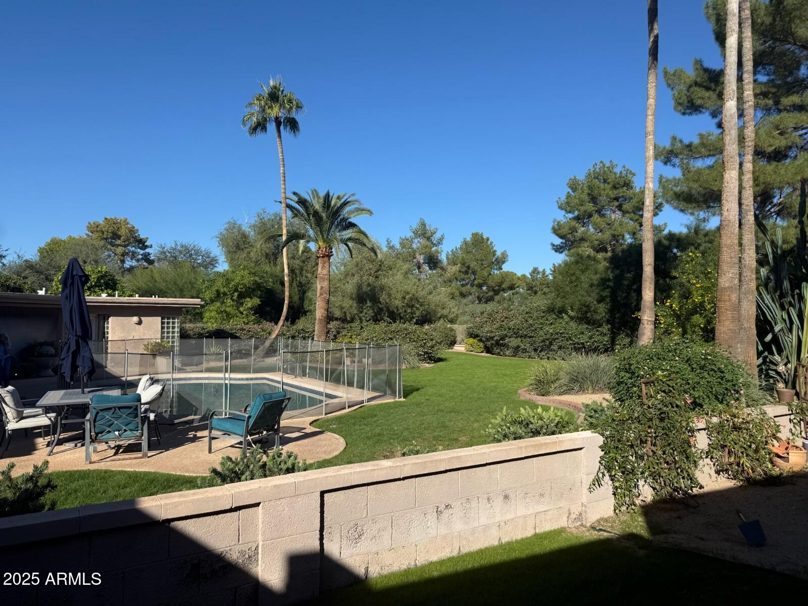 11619 N SAINT ANDREWS Way