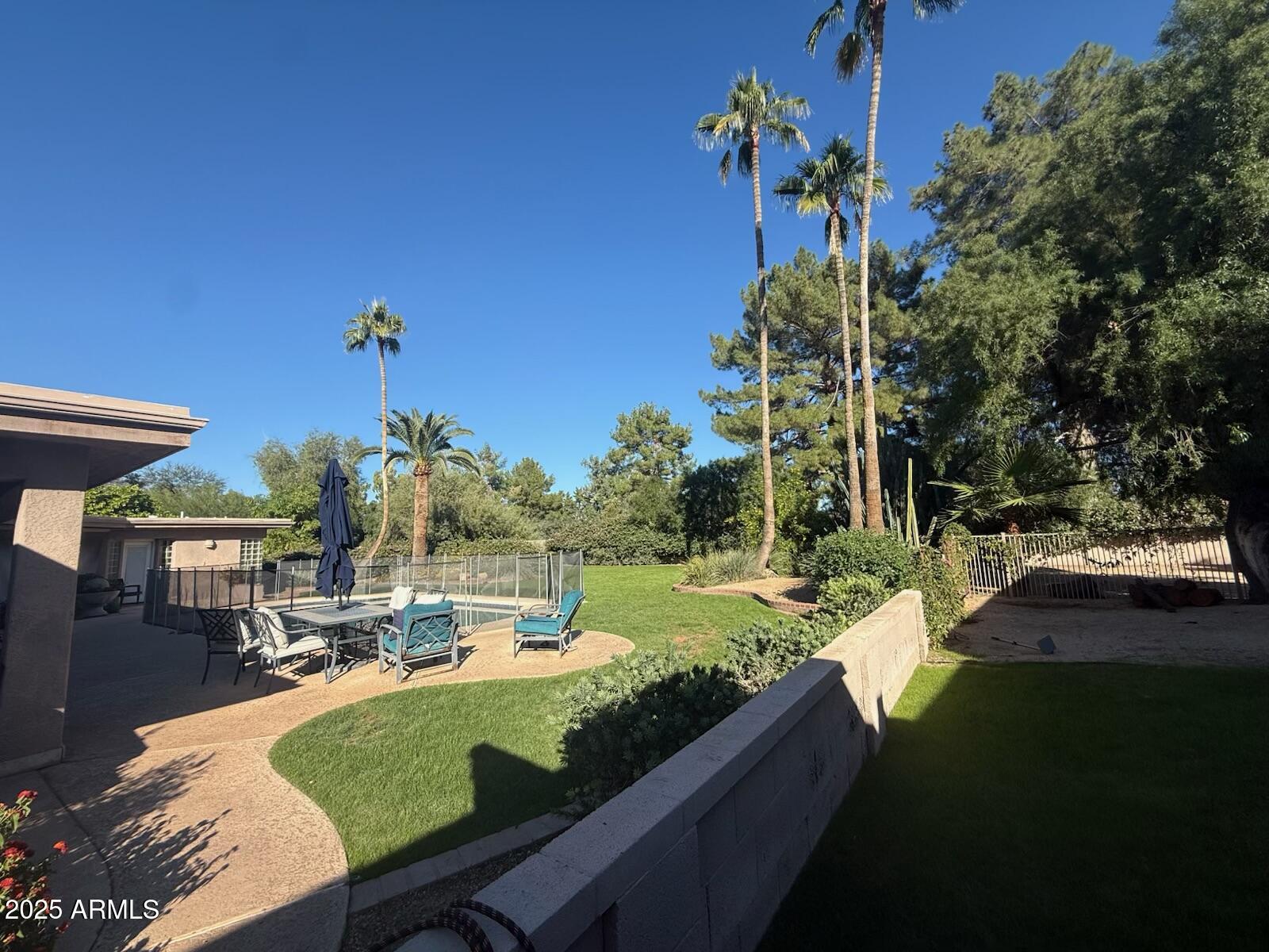 11619 N SAINT ANDREWS Way