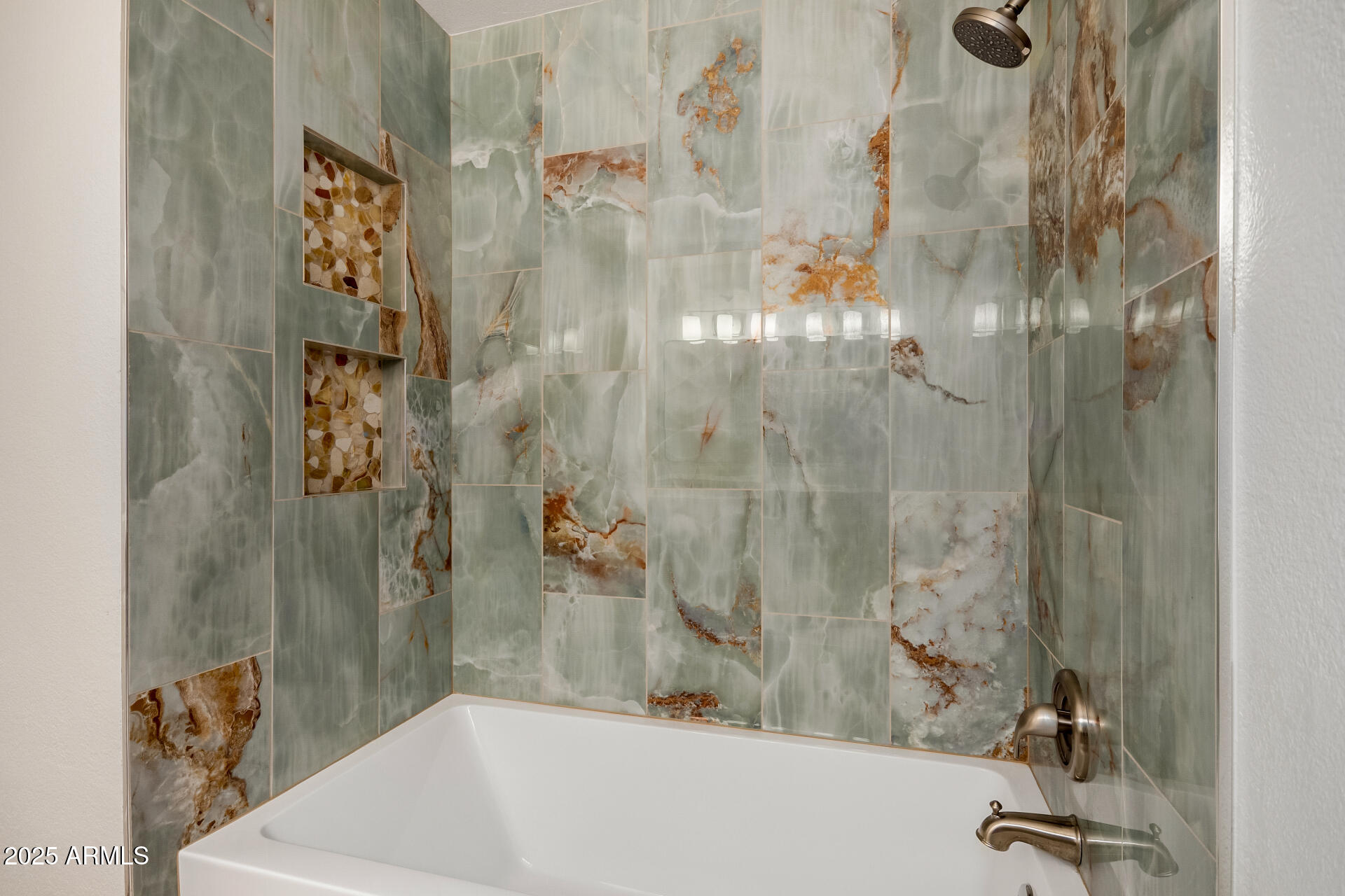 3401 E ALTADENA Avenue