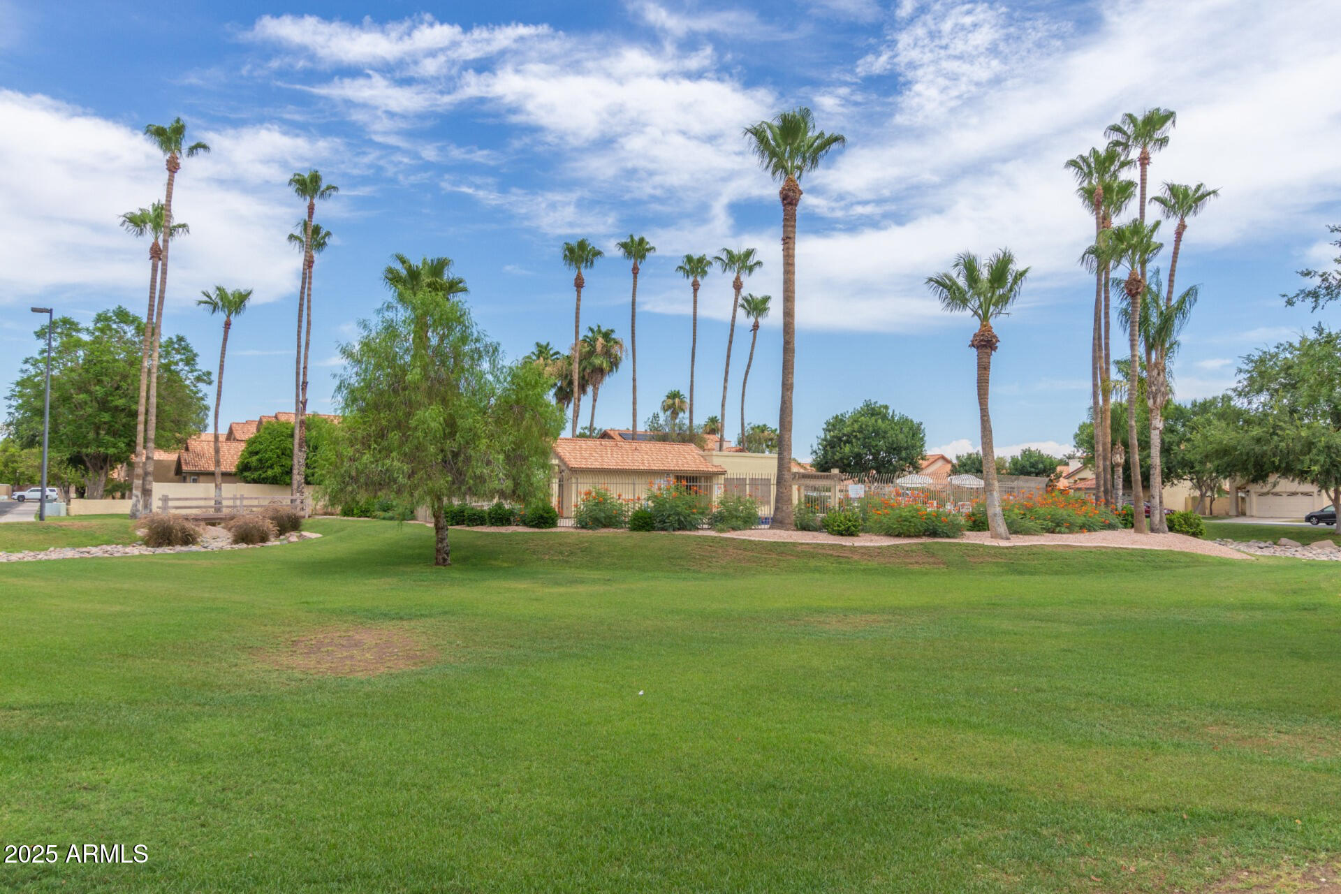 1350 W SEASCAPE Drive