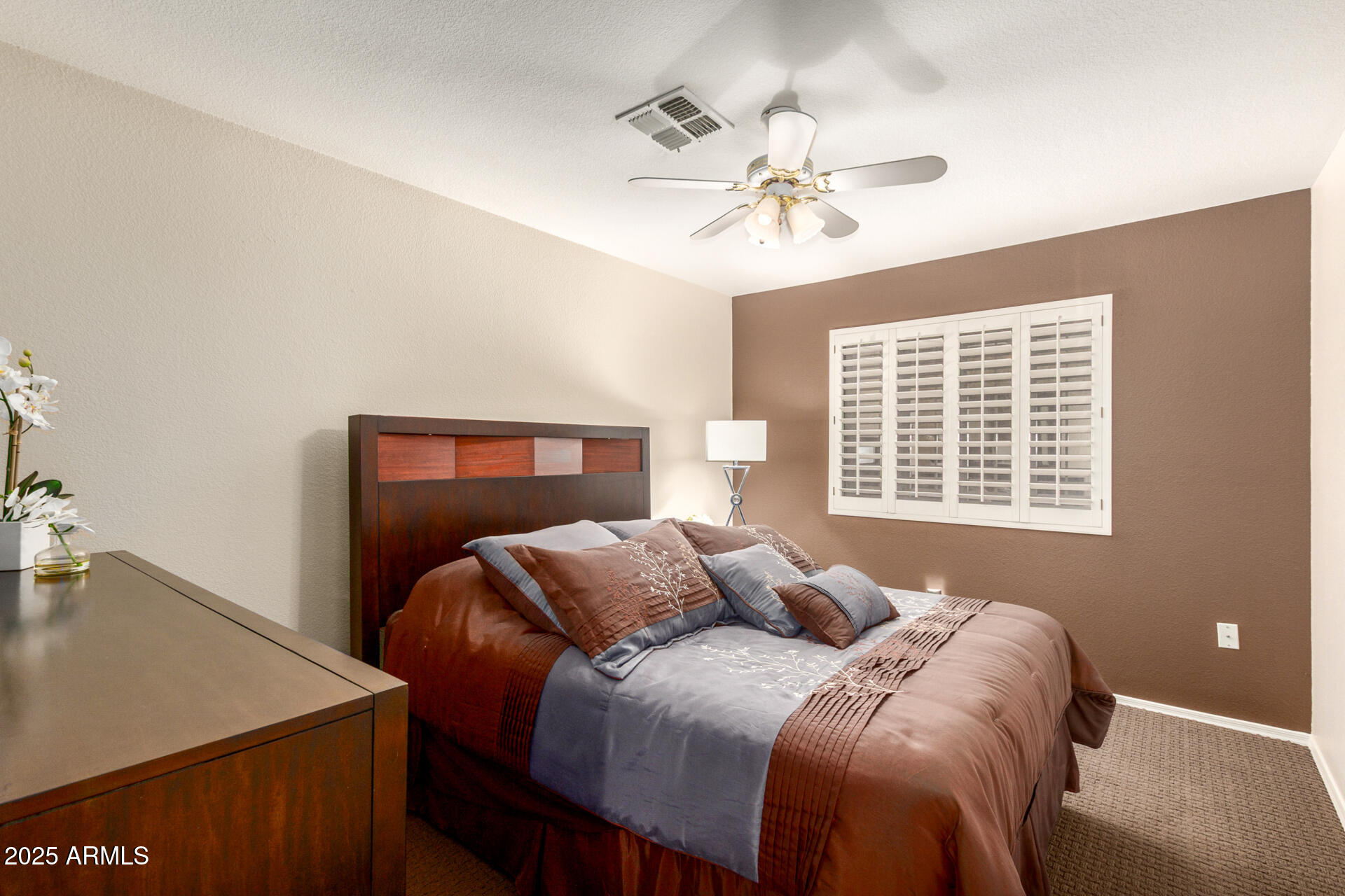 1350 W SEASCAPE Drive