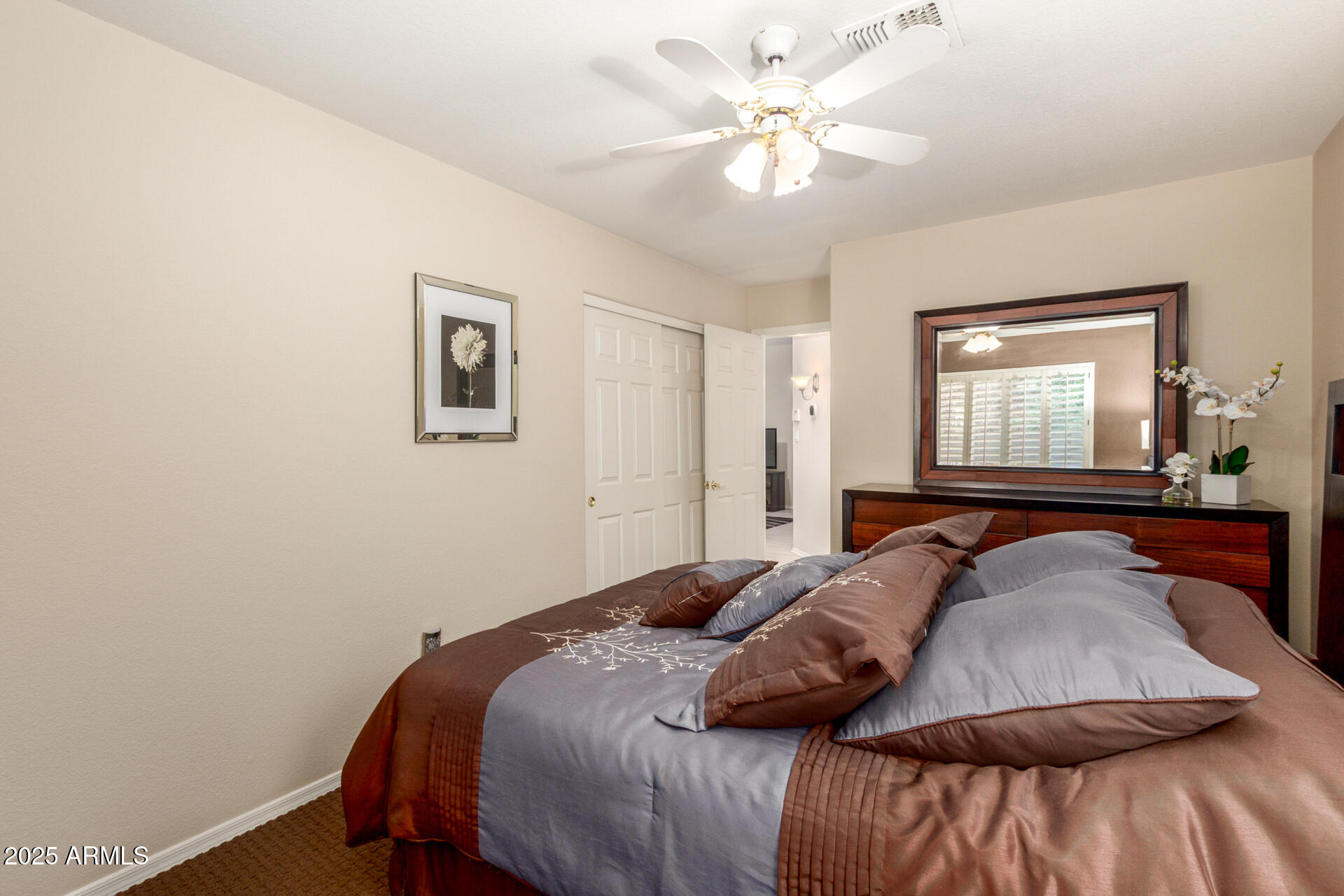 1350 W SEASCAPE Drive