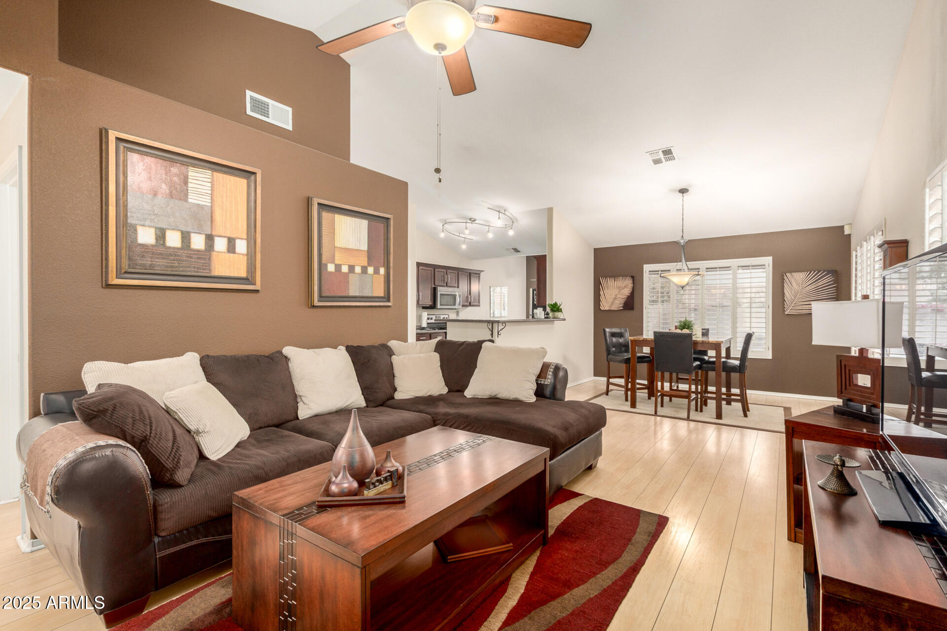 1350 W SEASCAPE Drive