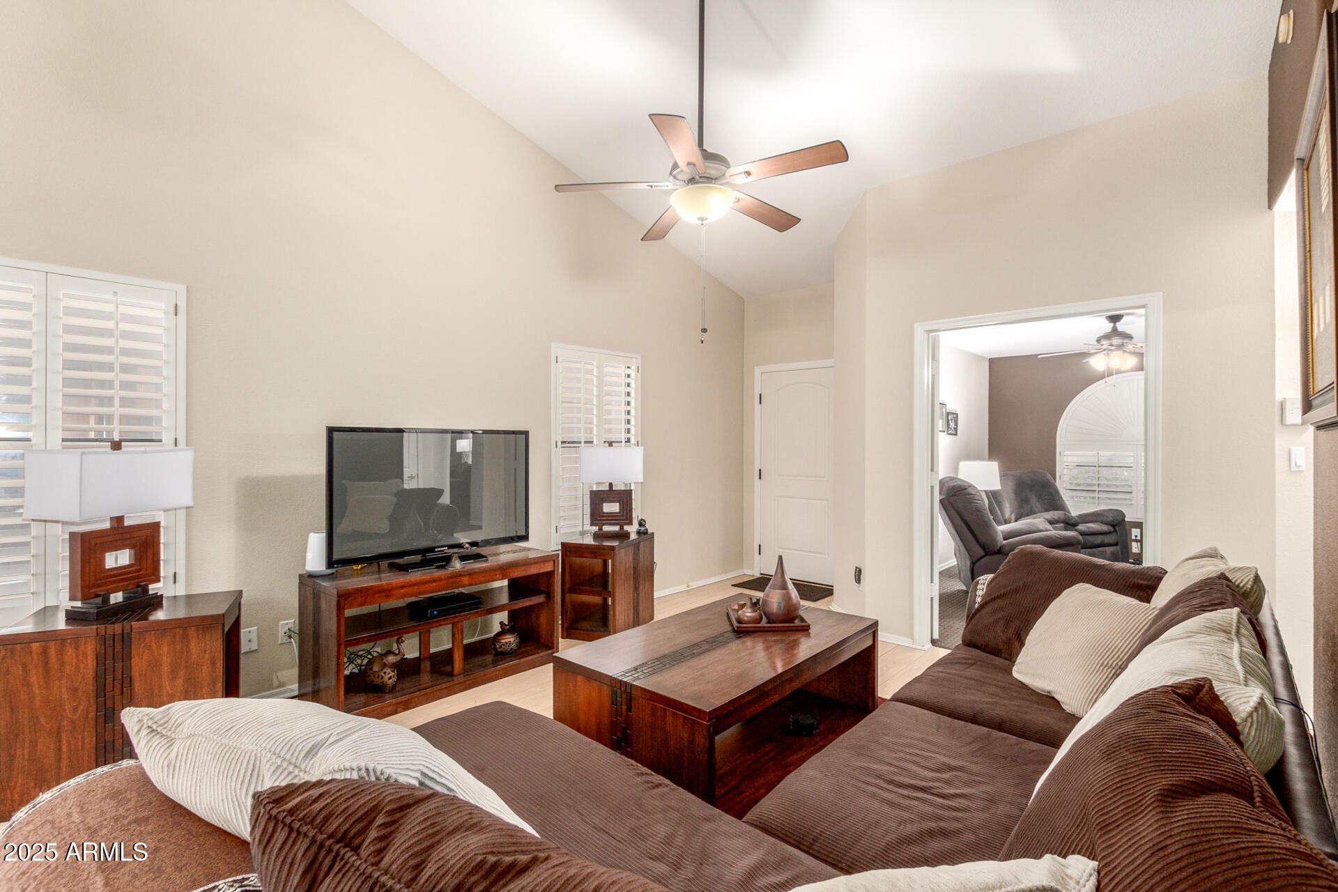 1350 W SEASCAPE Drive